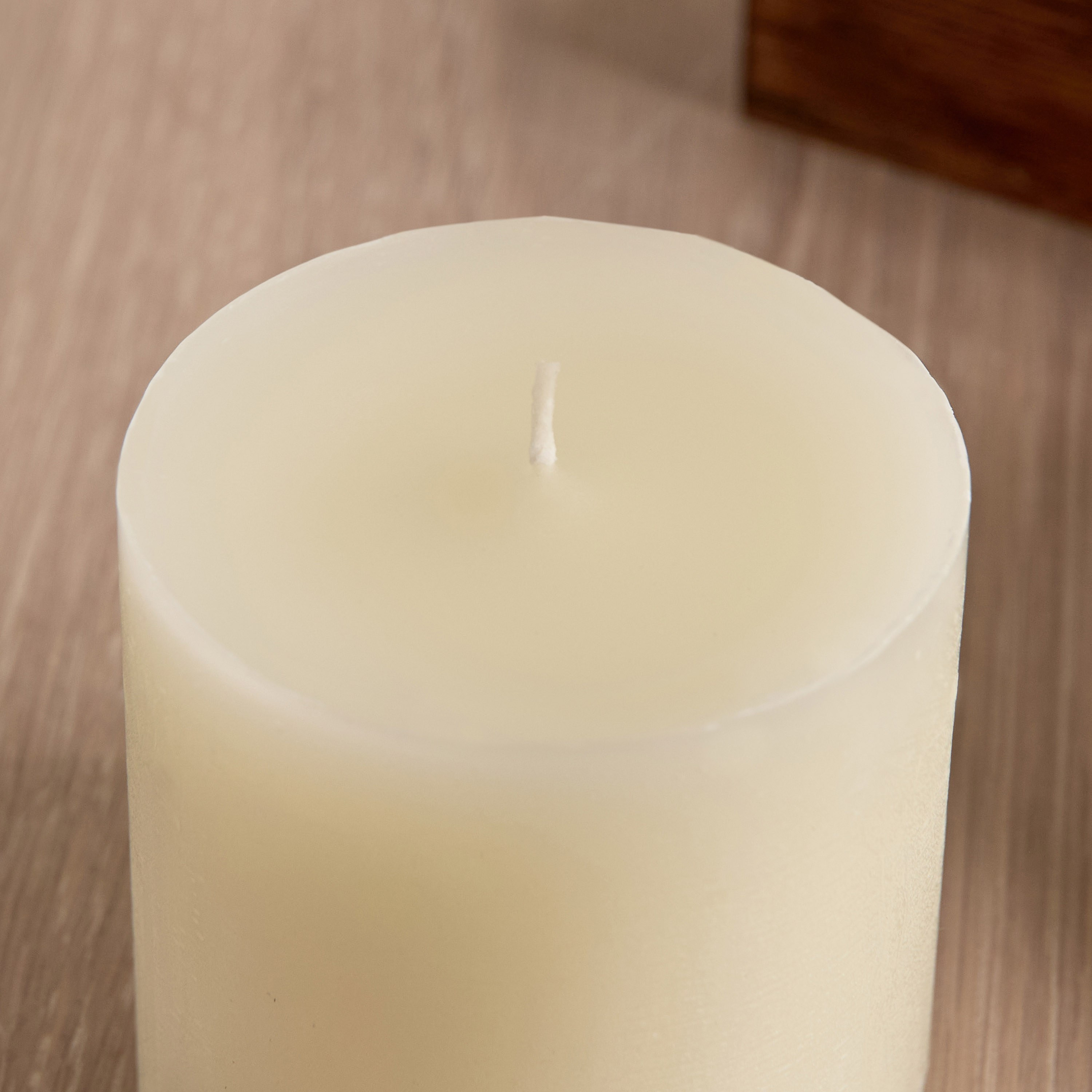 Essentials Jasmine Florissimo Pillar Candle-household-homefragrance-candles-image-2