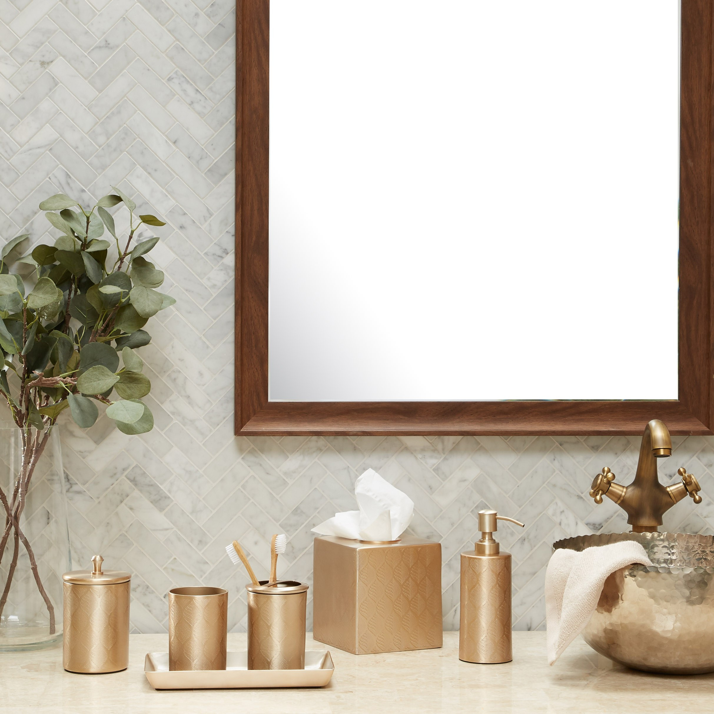 Golden Leaf Textured Tumbler-household-bathandlaundry-bathaccessories-toothbrushholdersandtumblers-image-4