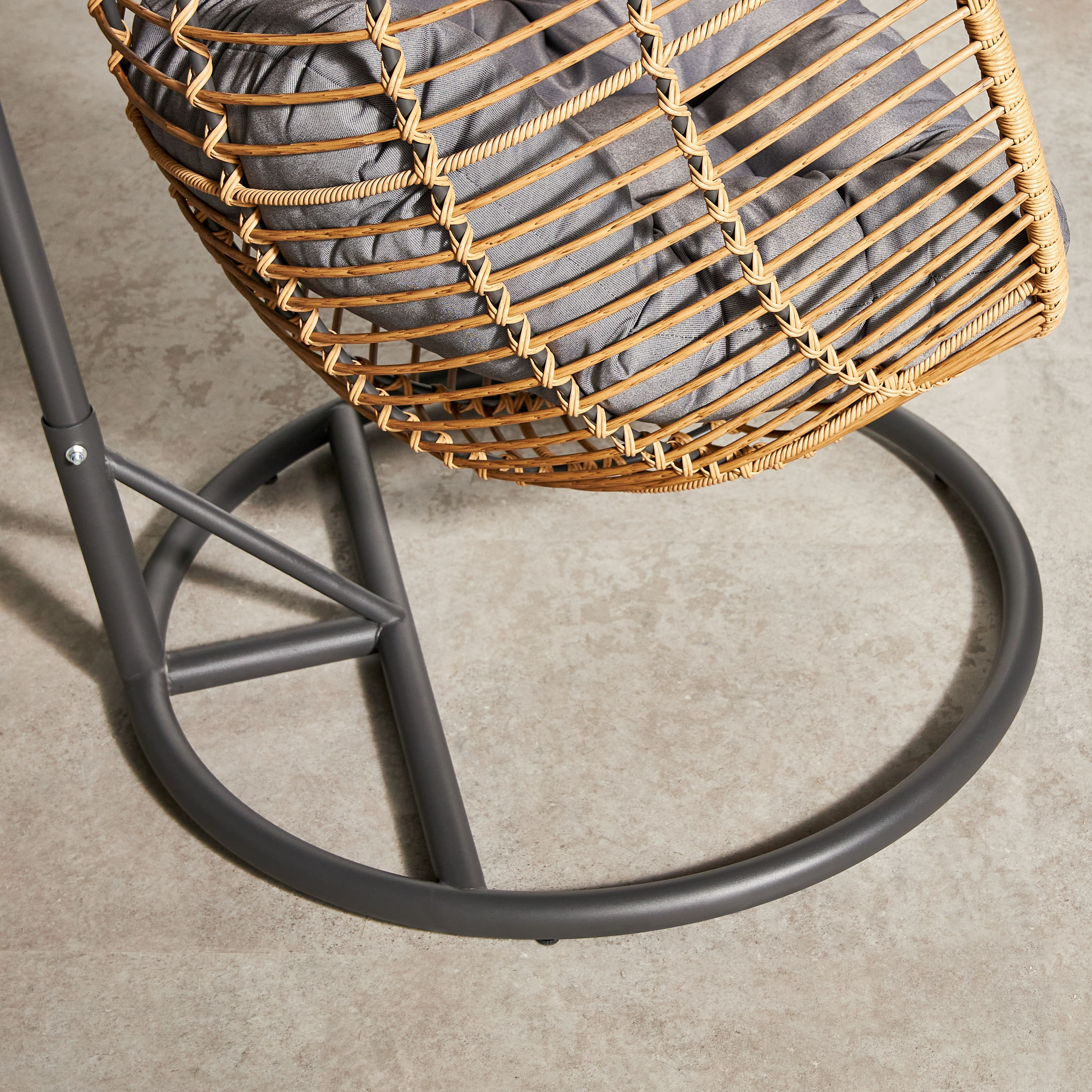 Darius Outdoor Swing-furniture-outdoor-sofasandchairs-image-4
