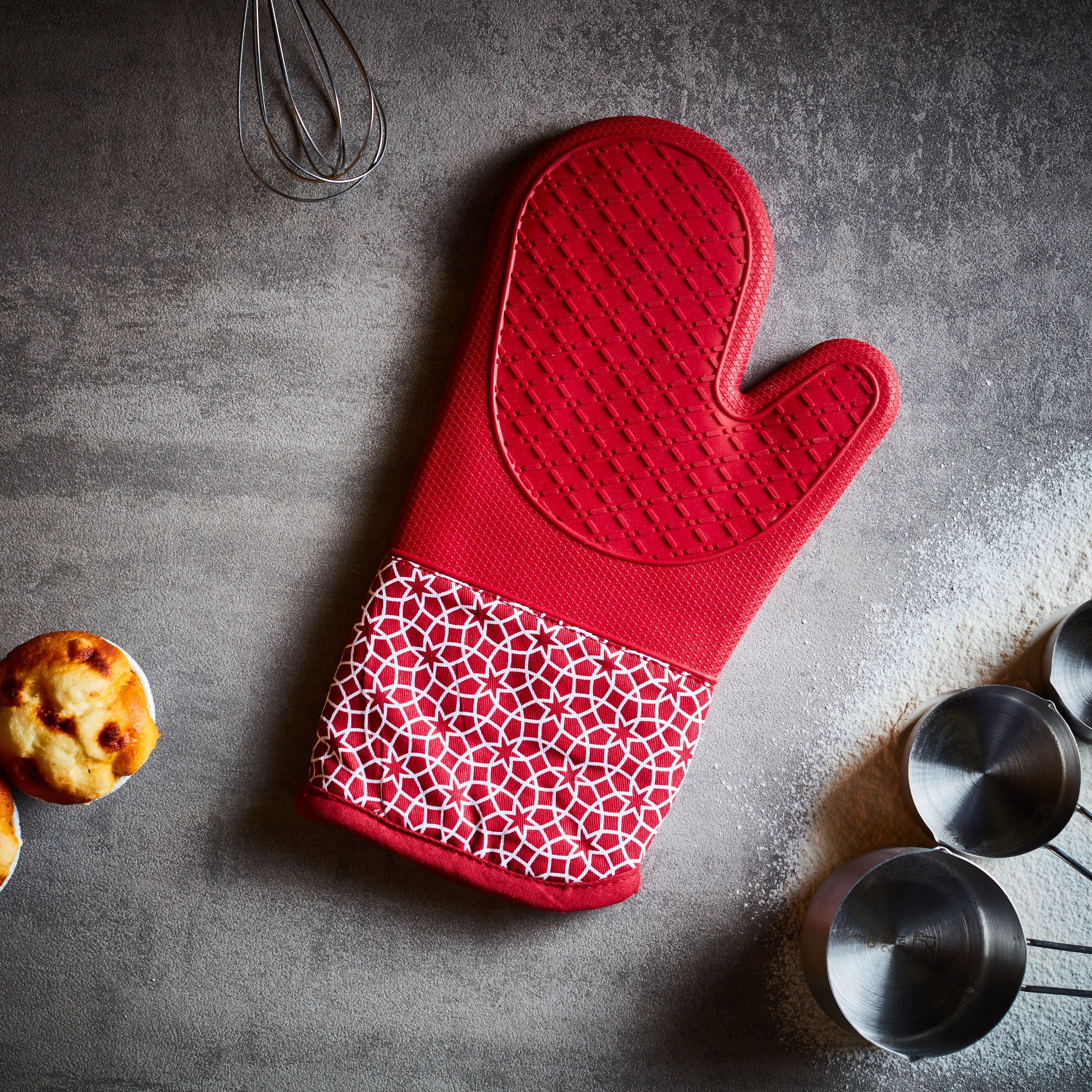 Star Silicone Oven Mitten - 33x19 cms-household-kitchen-kitchenlinen-apronsmittsandpotholders-image-3