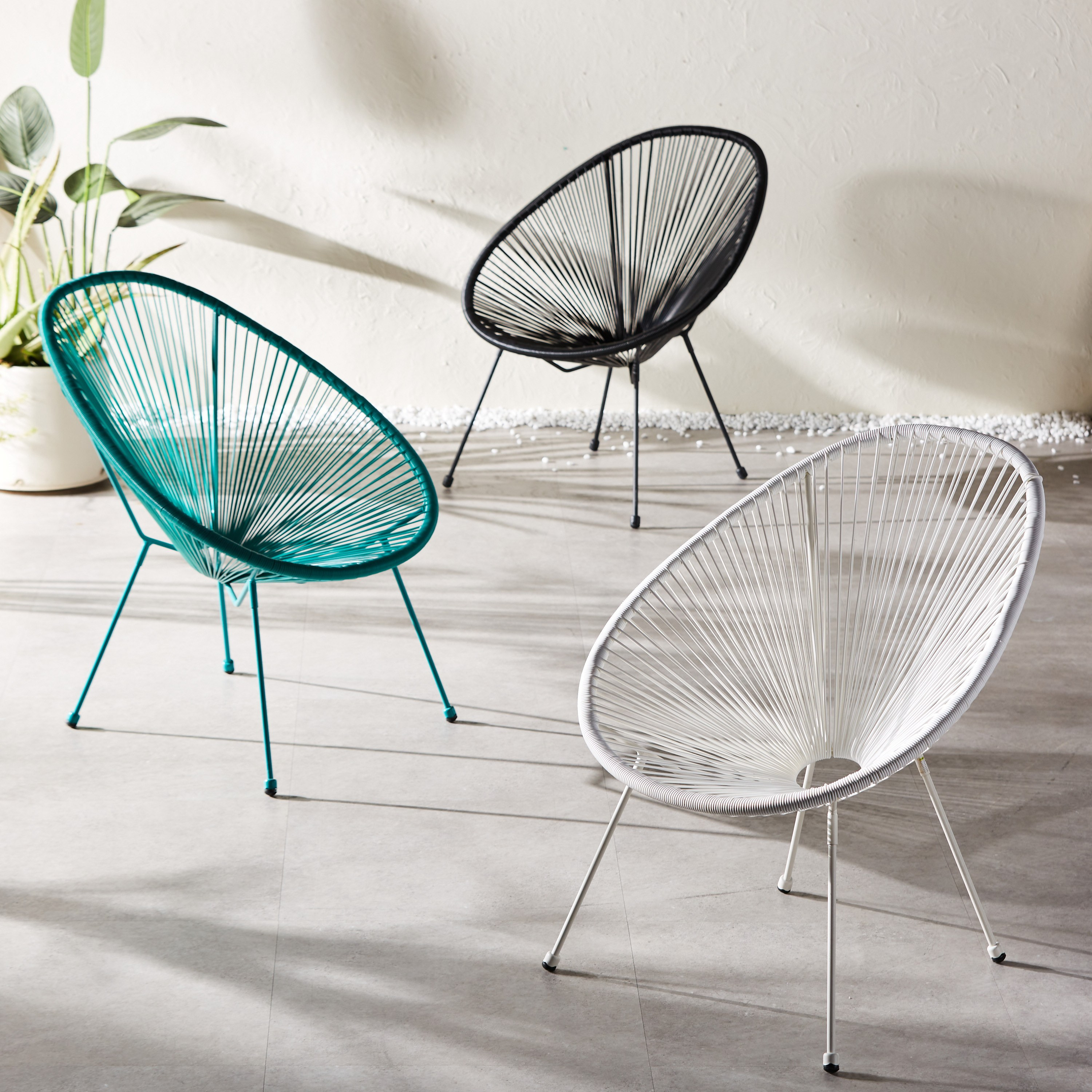 Egg lounge shop chair outdoor