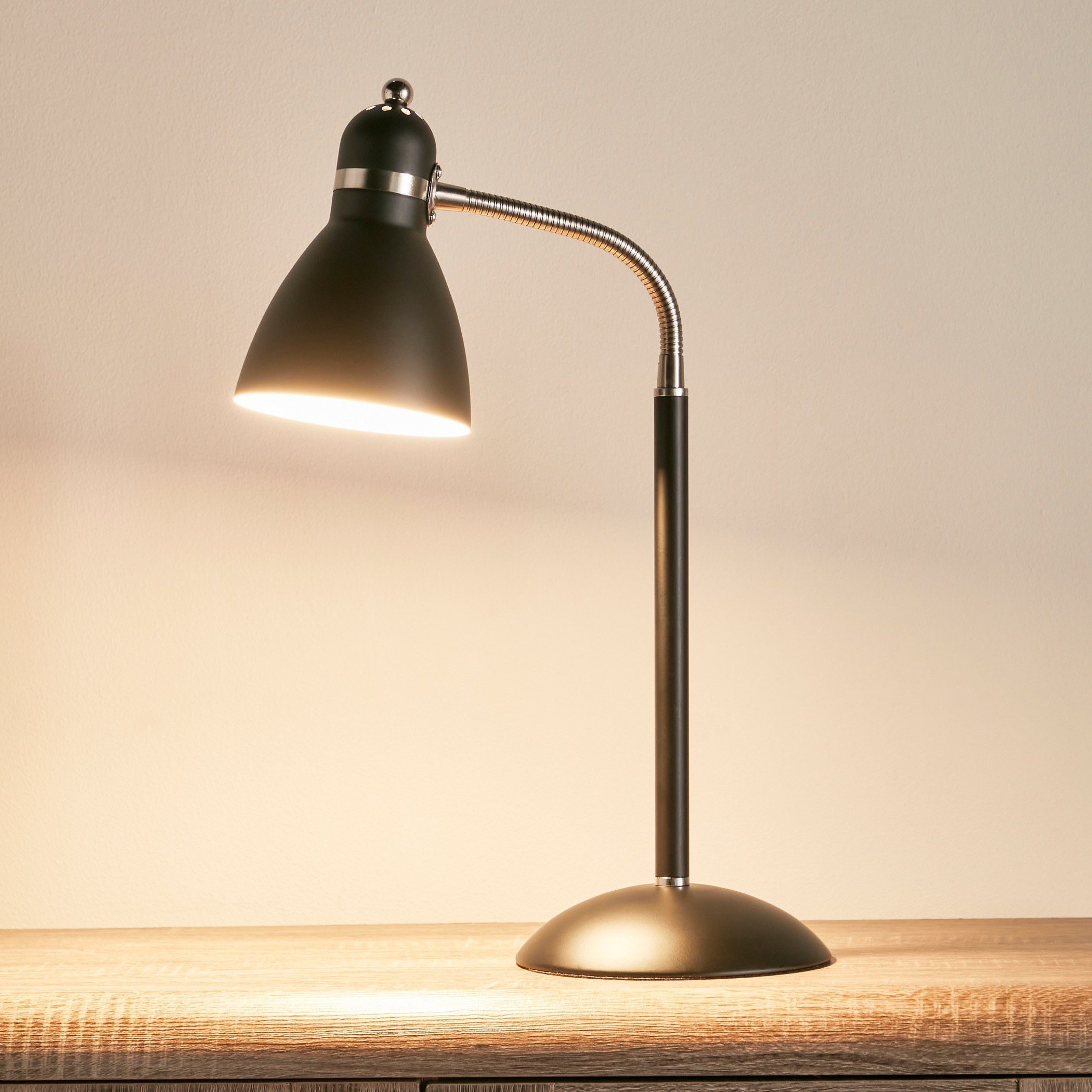 Fitch Metal Table Lamp - 60.5 cms-household-lighting-tableanddesklamps-image-2
