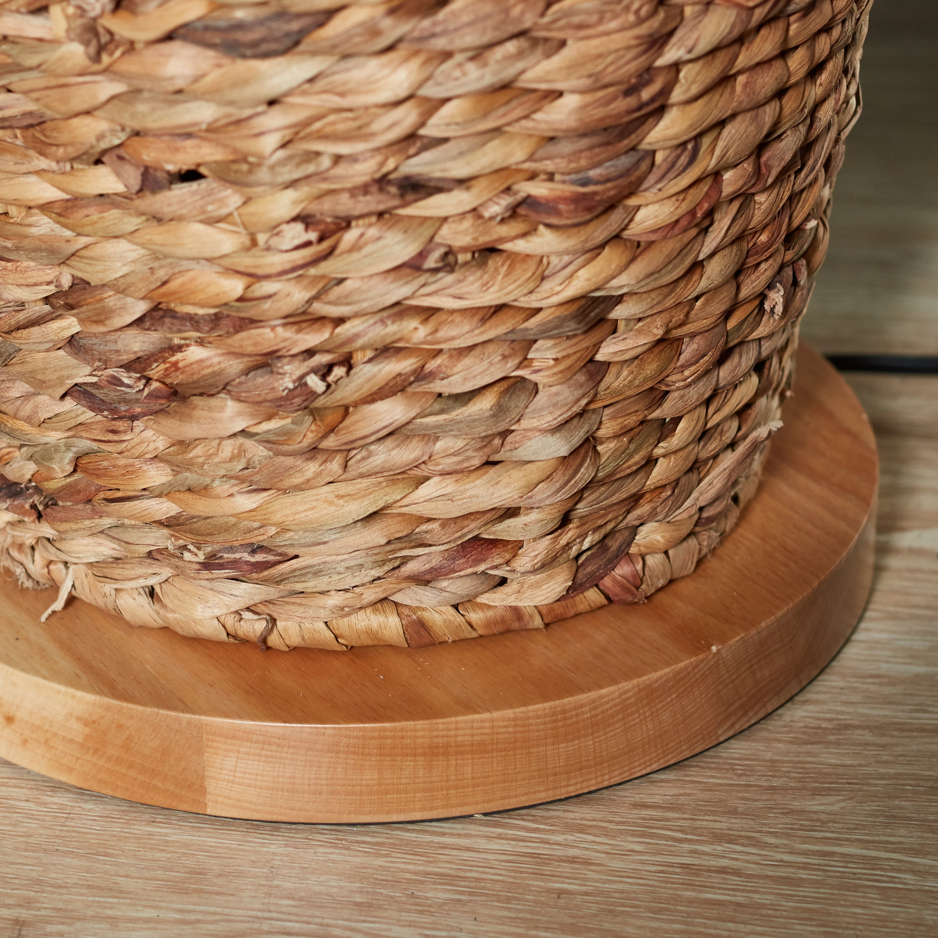 Naturel Water Hyacinth Floor Lamp - 120 cm-household-lighting-floorlamps-image-4