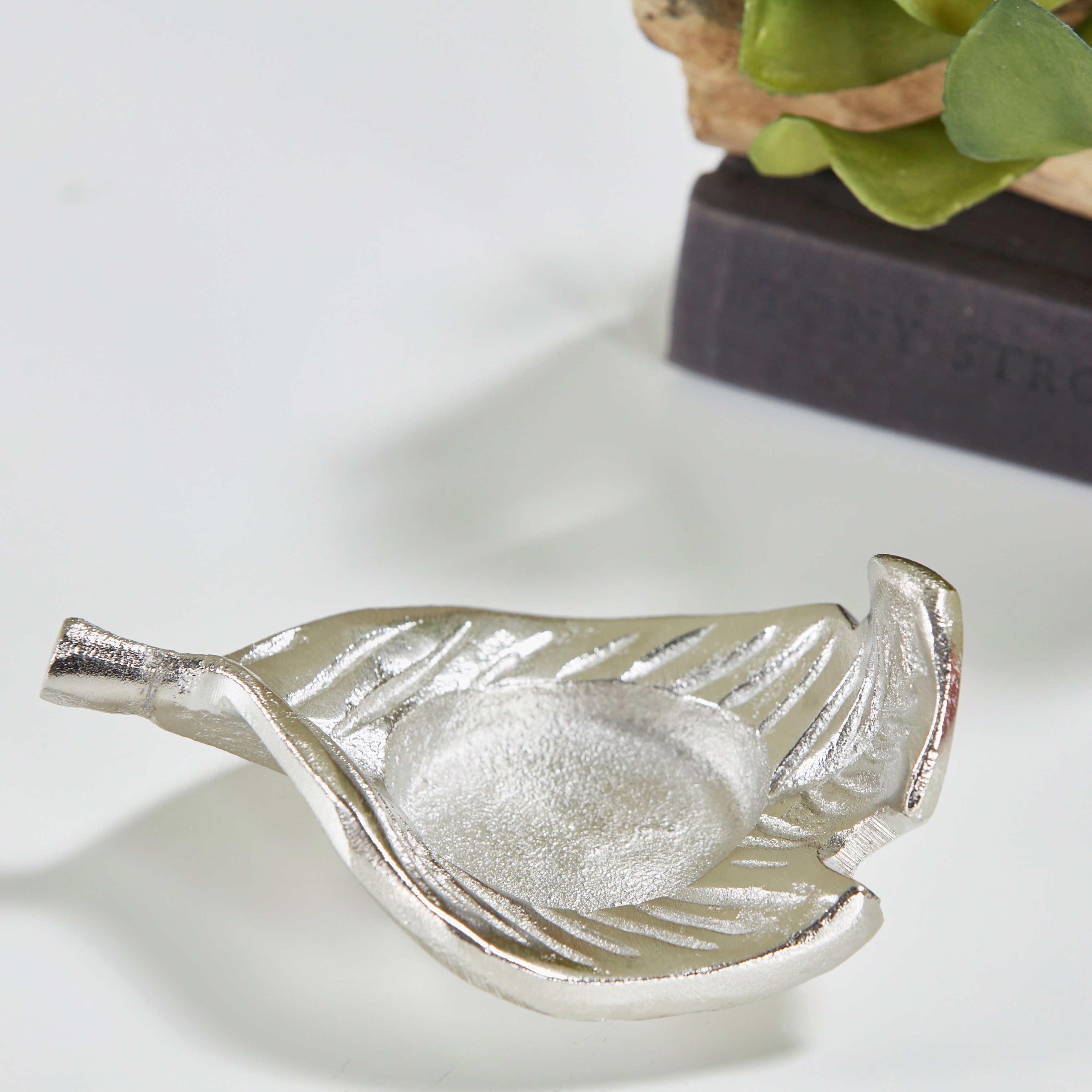 Foglia Leaf Tealight Candle Holder-household-decor-candleholdersandlanterns-image-2