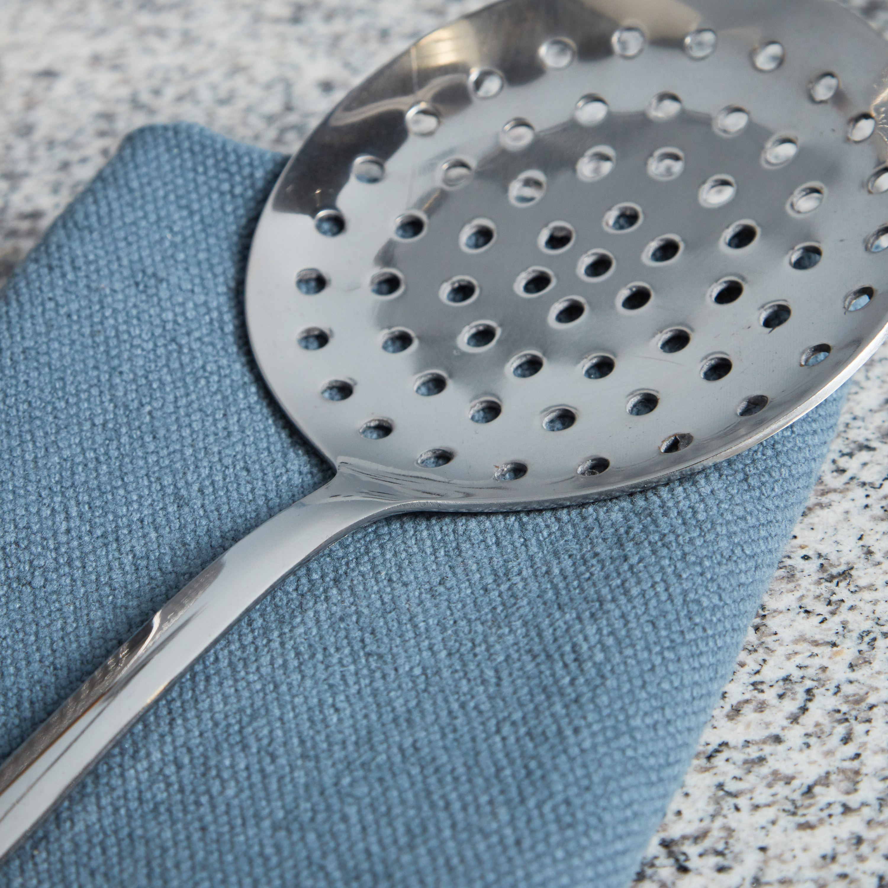Vera Stainless Steel Skimmer-household-kitchen-kitchentoolsandutensils-cookingutensils-image-2