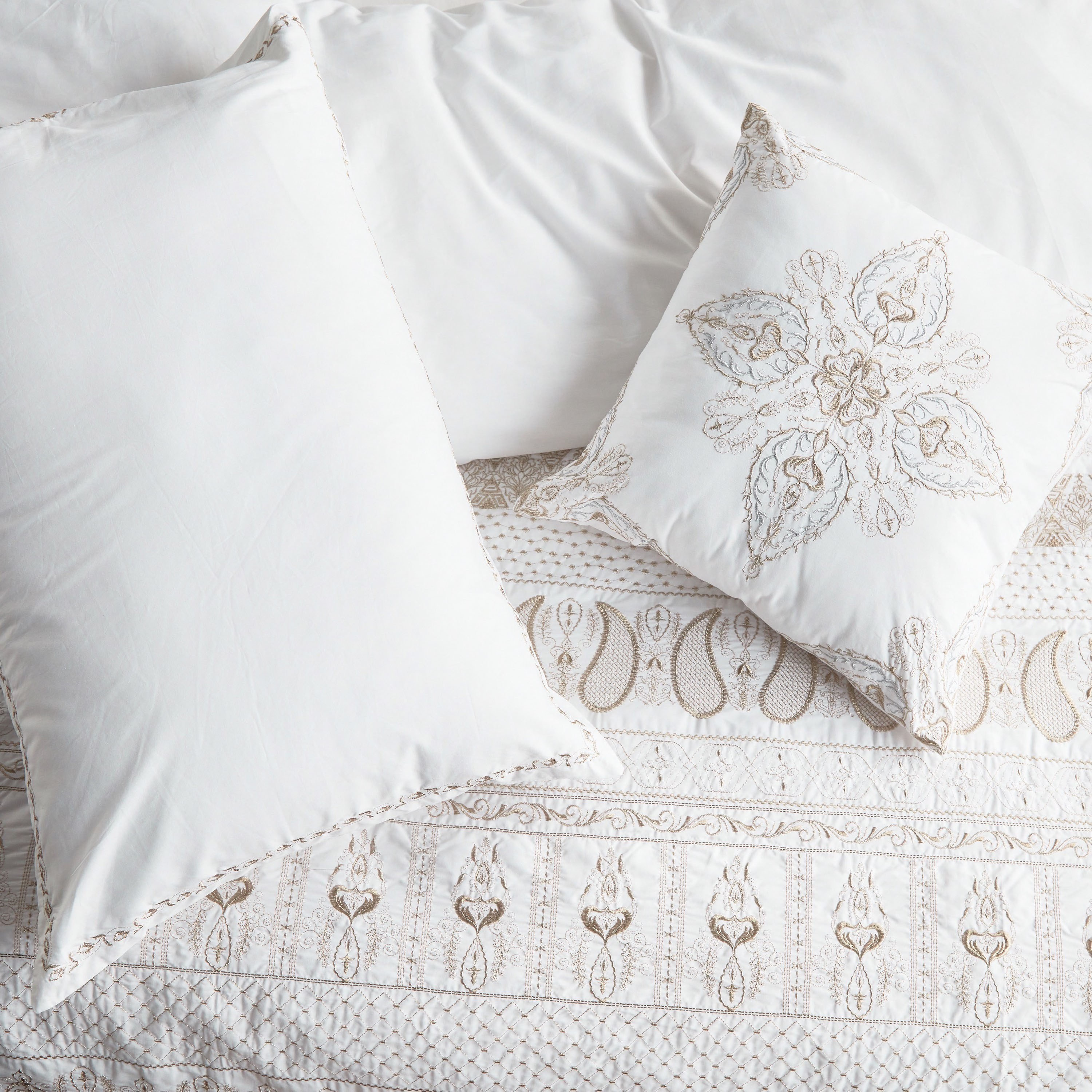 Estella 5-Piece Embroidered Super King Comforter Set - 250x260 cm-household-bedding-comfortersandbedspreads-comforters-image-2