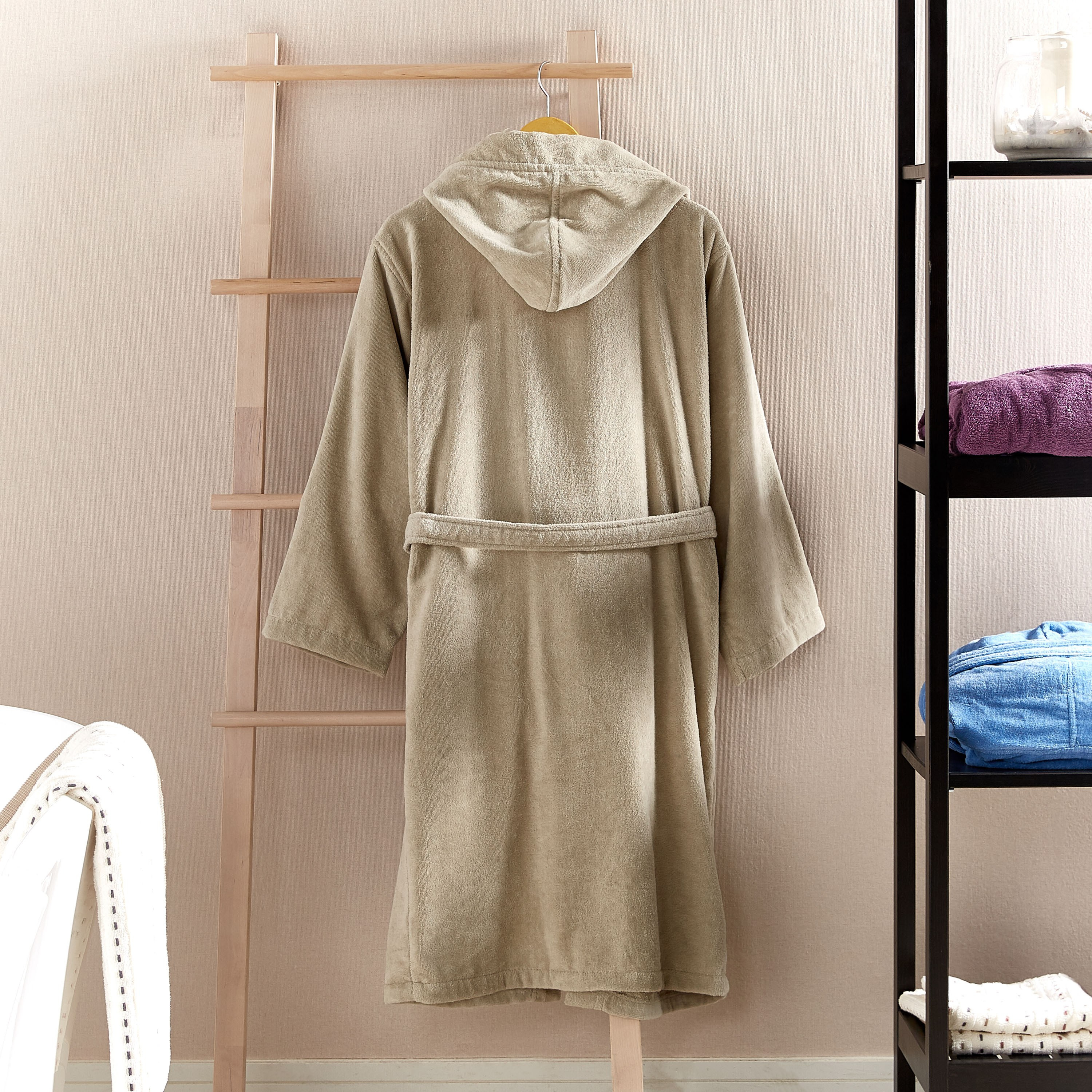 Velour Large Bathrobe with Hood-household-bathandlaundry-bathlinen-bathrobesandslippers-bathrobes-image-2
