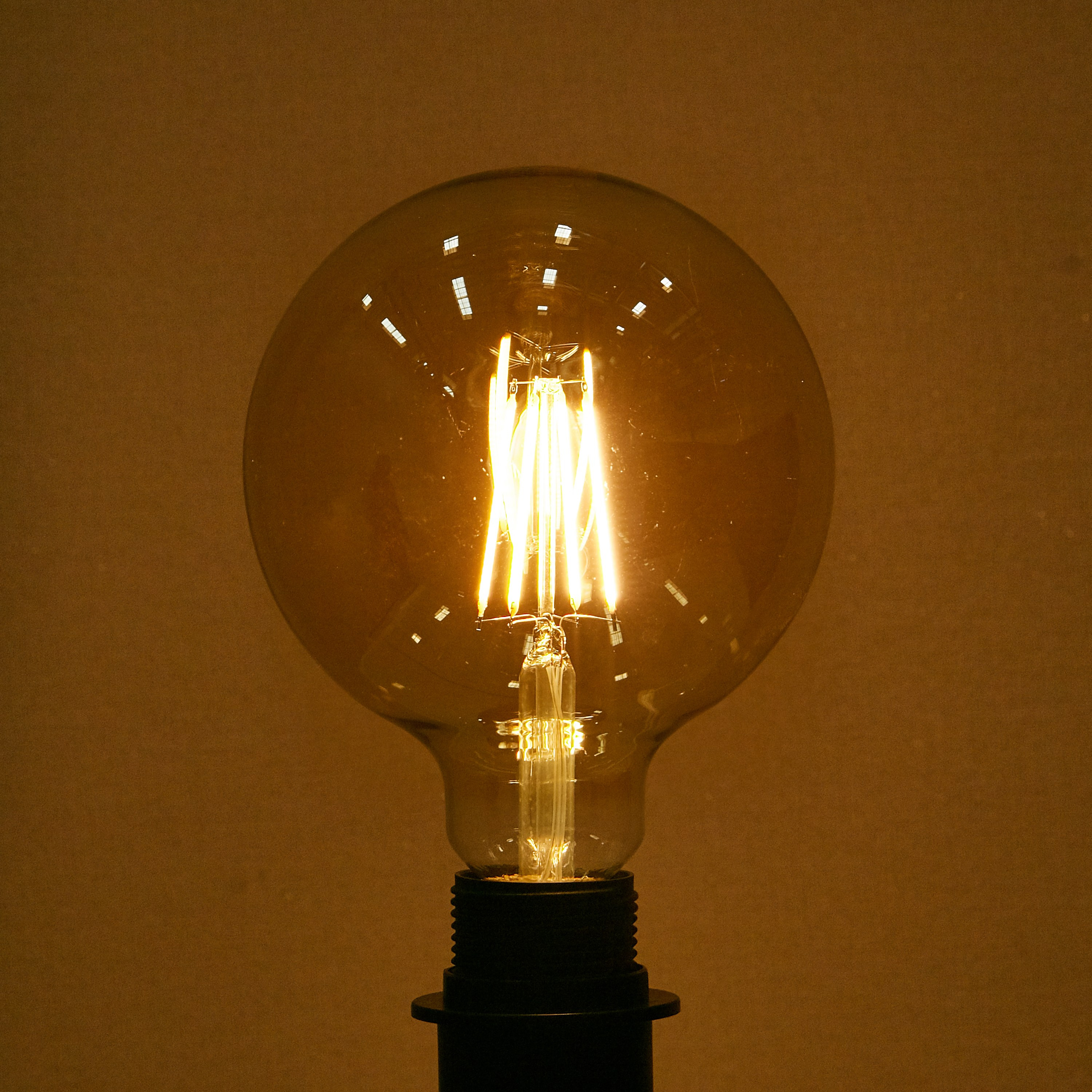 Osram Vintage LED Globe Bulb-household-lighting-bulbsandbatteries-bulbs-image-2