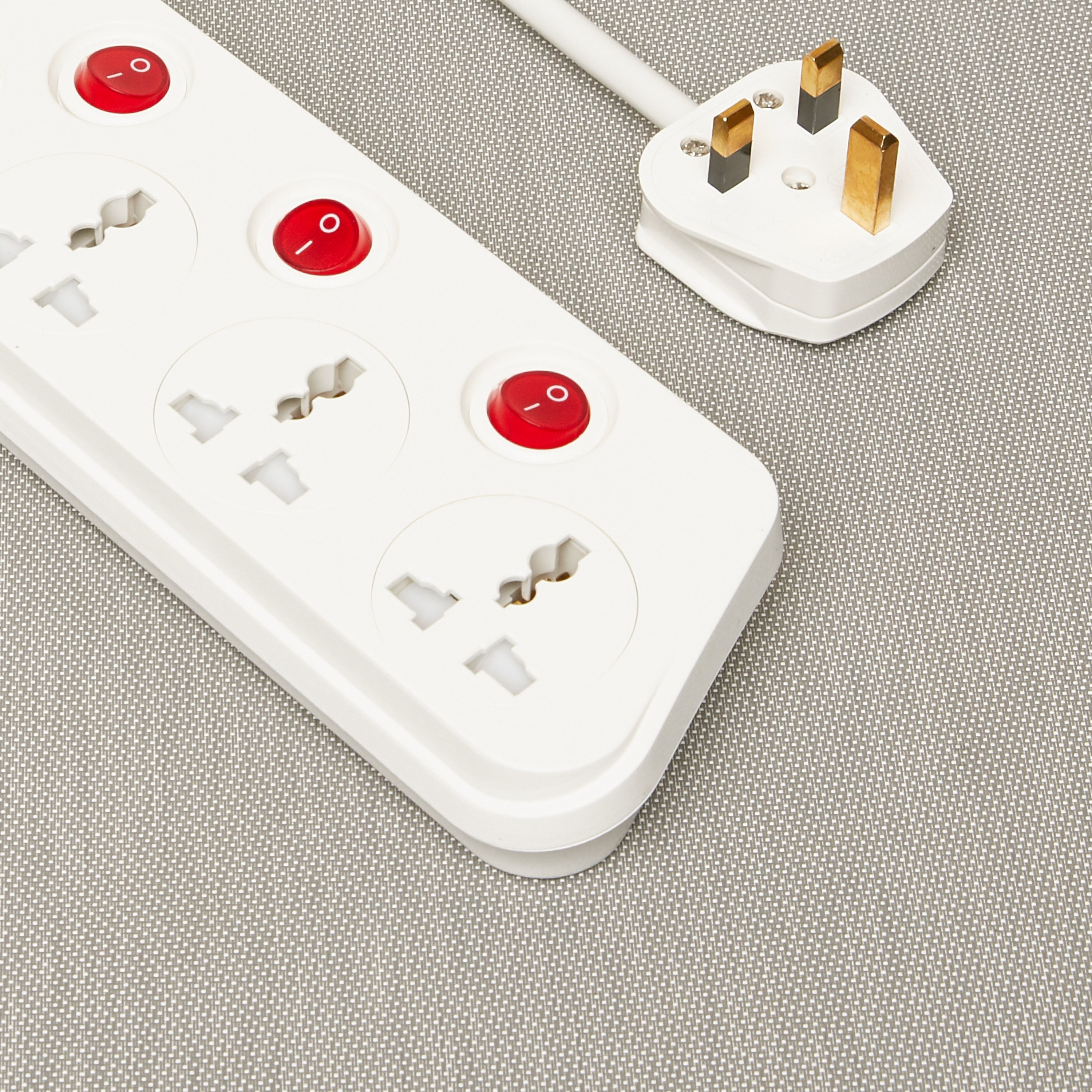 Oshtraco 4-Way Universal Switched Socket with 2-meter Cord-household-lighting-electricalaccessories-image-2