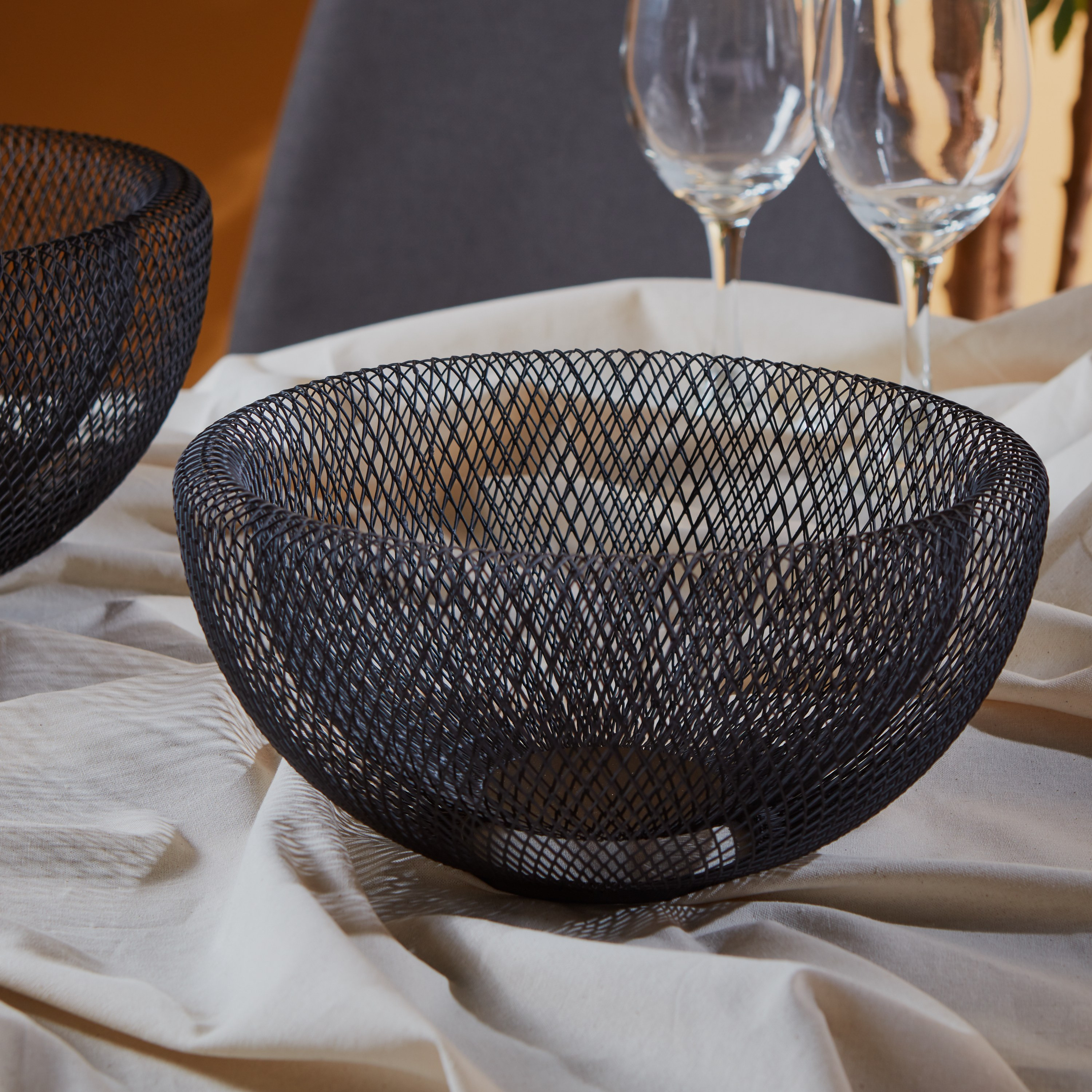 Nordic Round Fruit Basket-household-kitchen-foodstorage-fruitbaskets-image-1