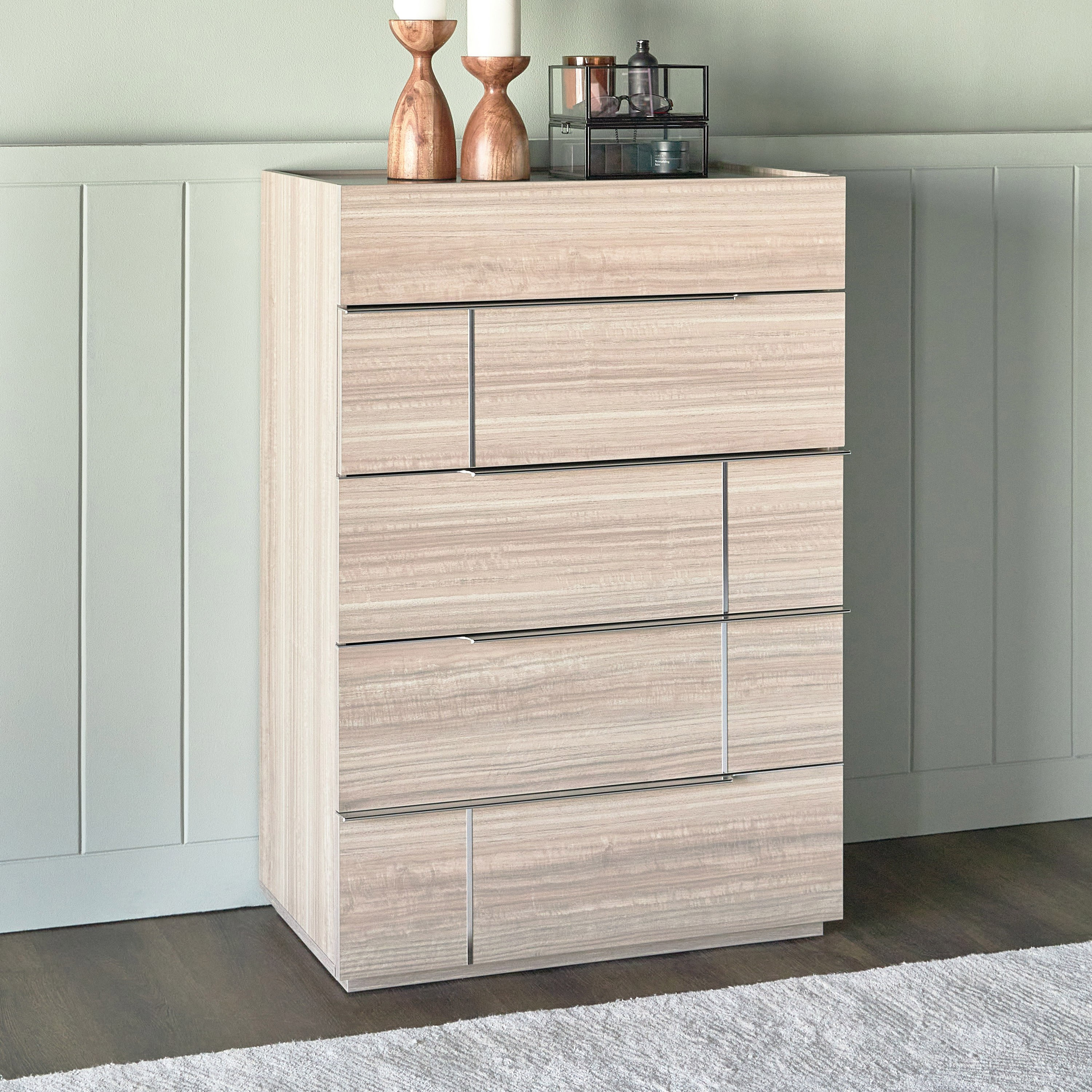 Warner Chest of 5-Drawers