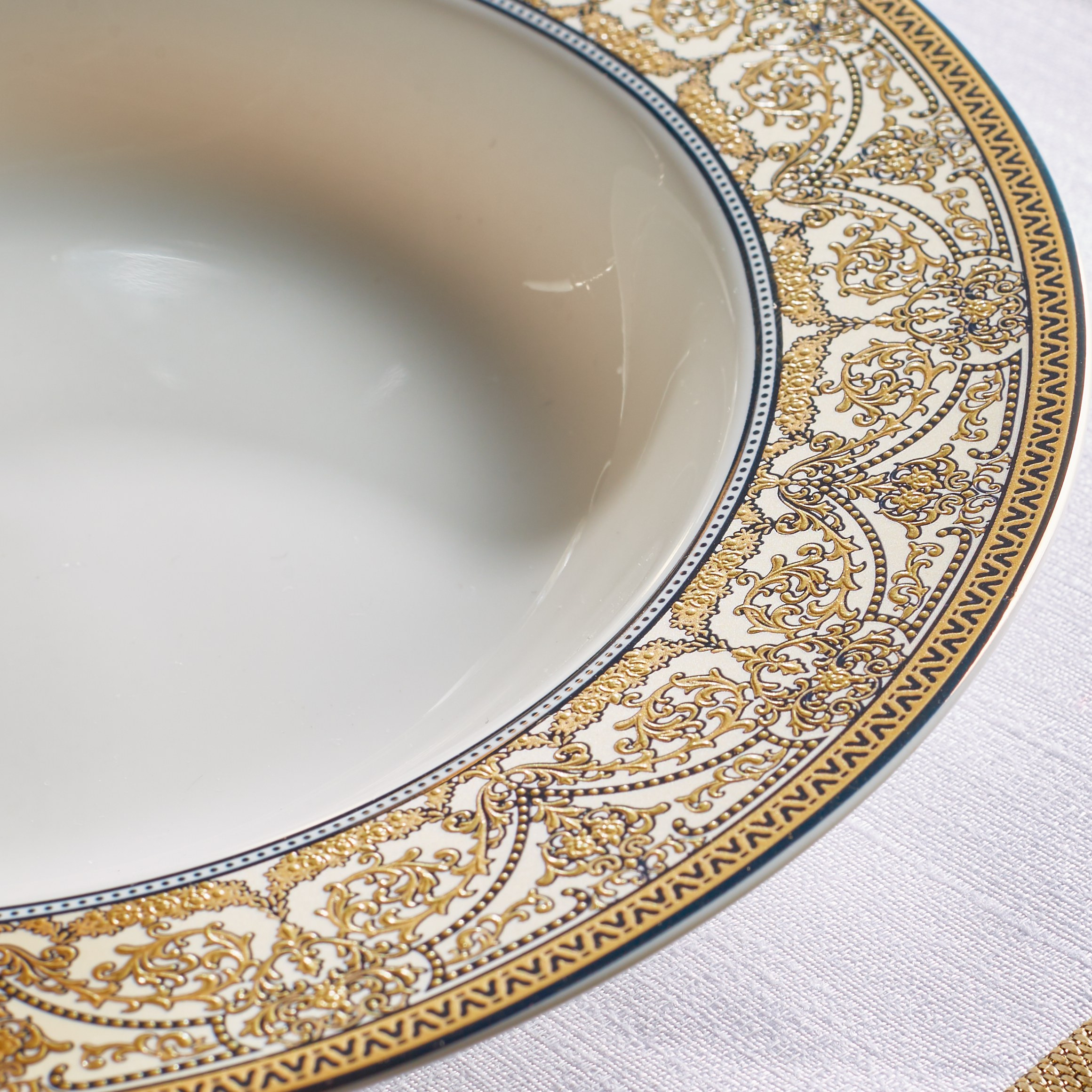 صحن حساء بطبعات من أومتاز - 22 سم-household-dining-dinnerware-plates-image-3