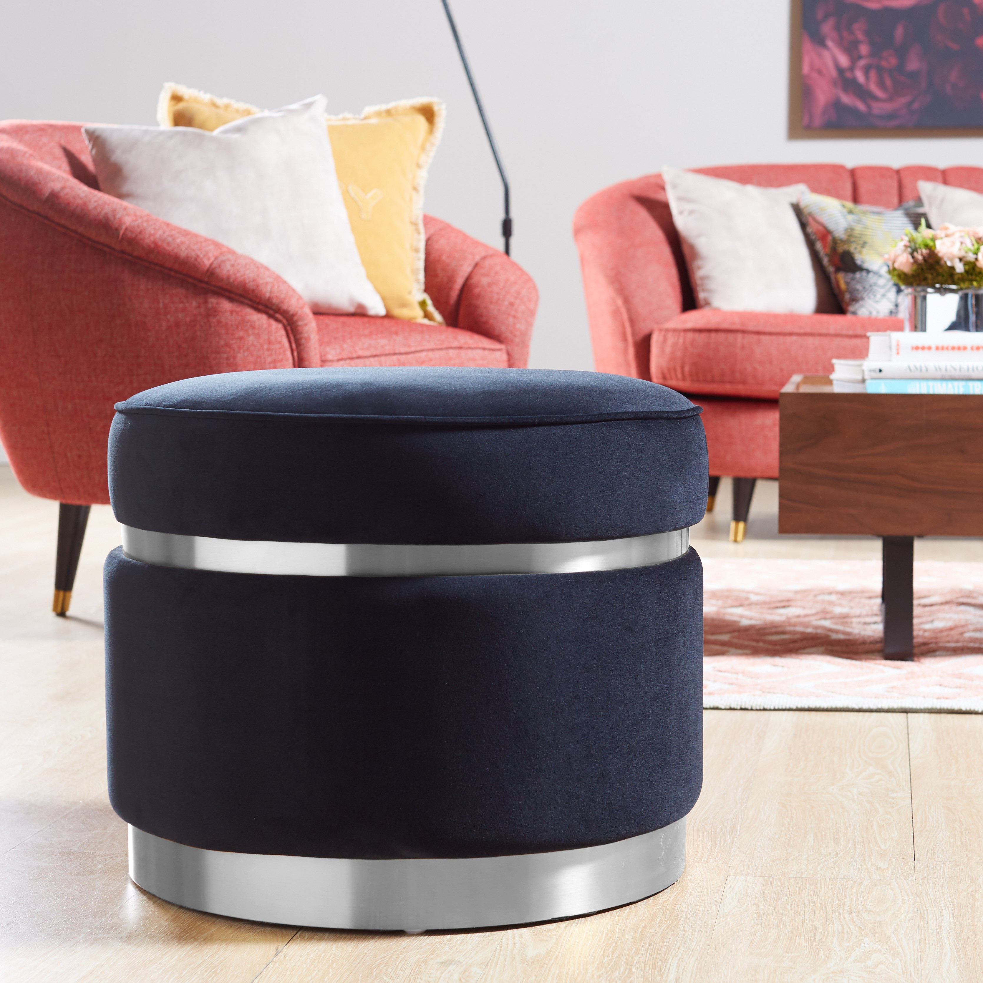 مقعد عثماني مخملي - هامبتون-furniture-sofaandseating-ottomansbeanbagsandpoufs-image-1