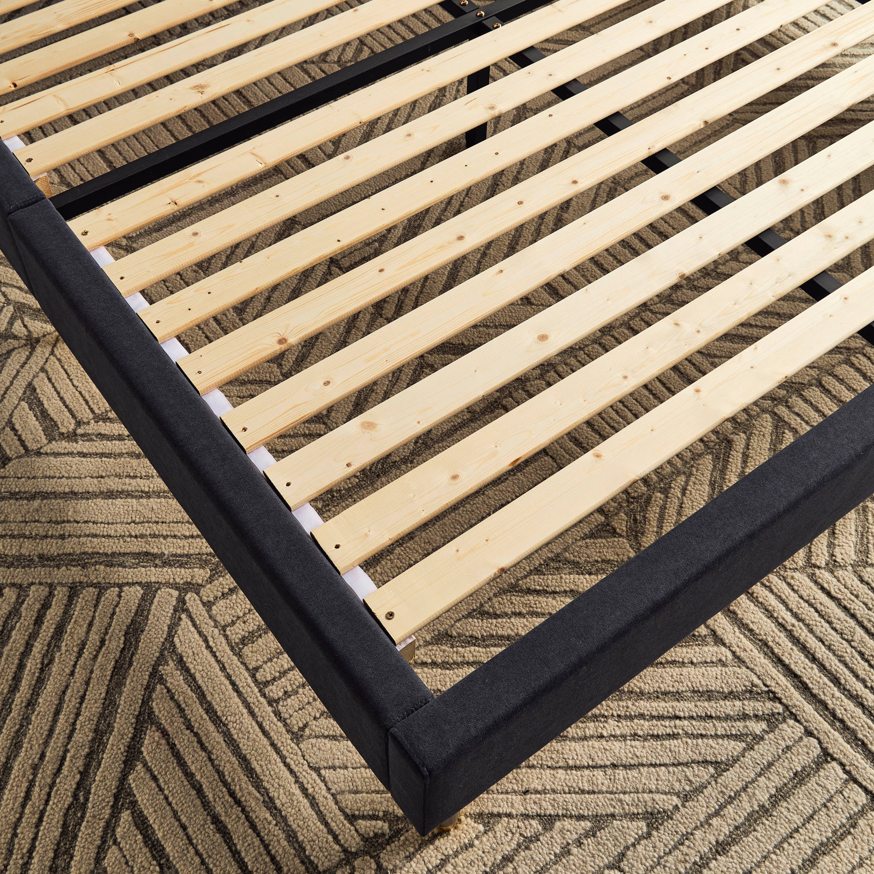 | سرير كينج بتصميم فايبرنت