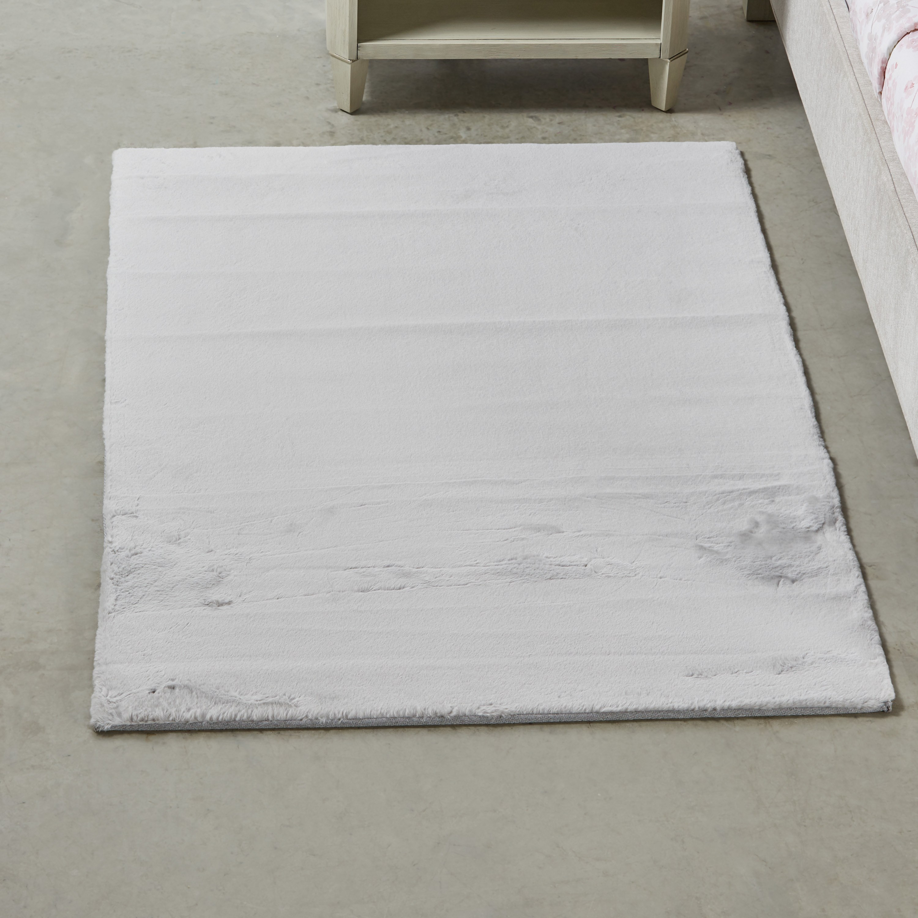 سجادة فائقة النعومة - أفينيتي - 120x170 سم-household-rugsandcarpets-rugs-image-2