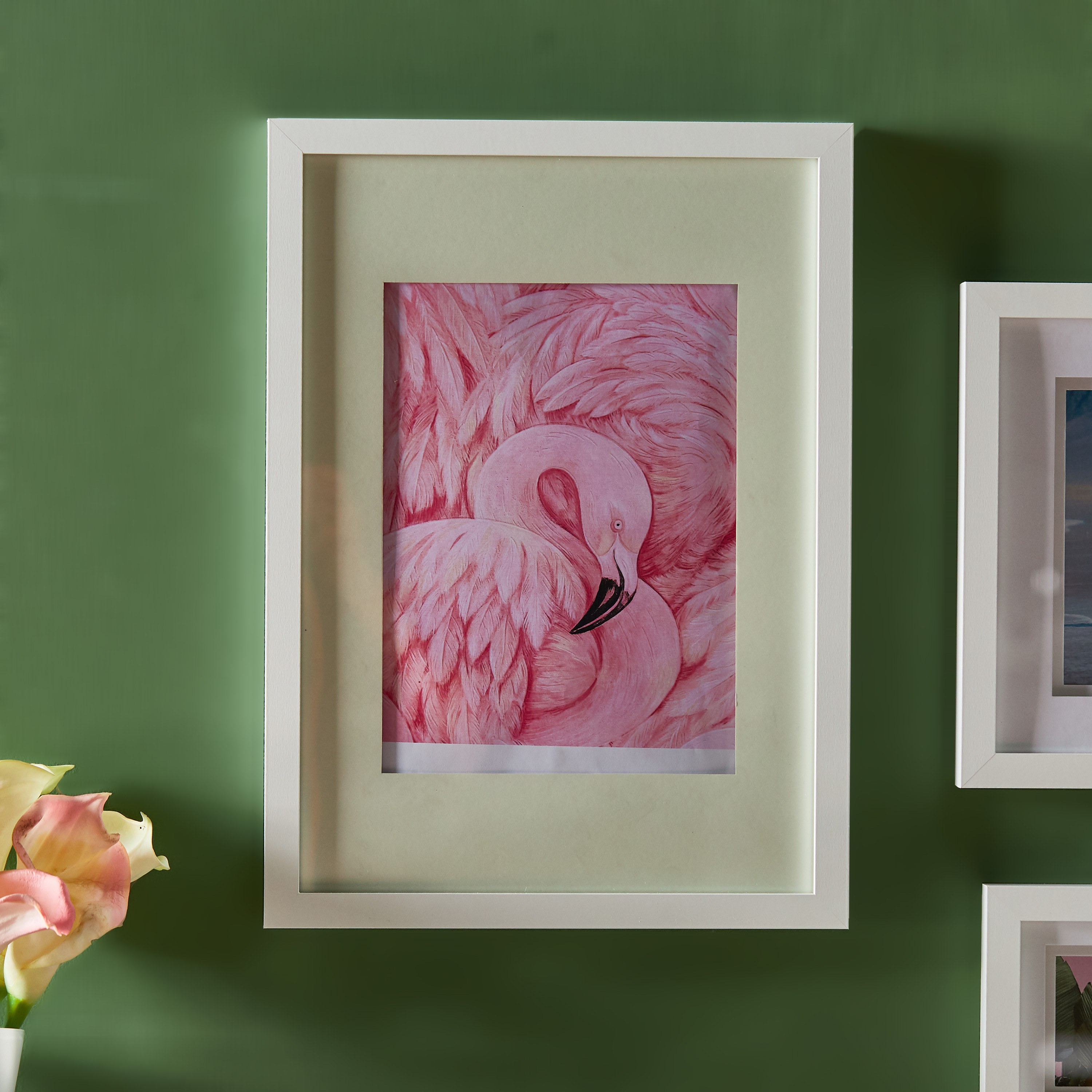 Idesia Photo Frame - 32x3x27 cm-household-walldecorandmirrors-photoframes-image-1