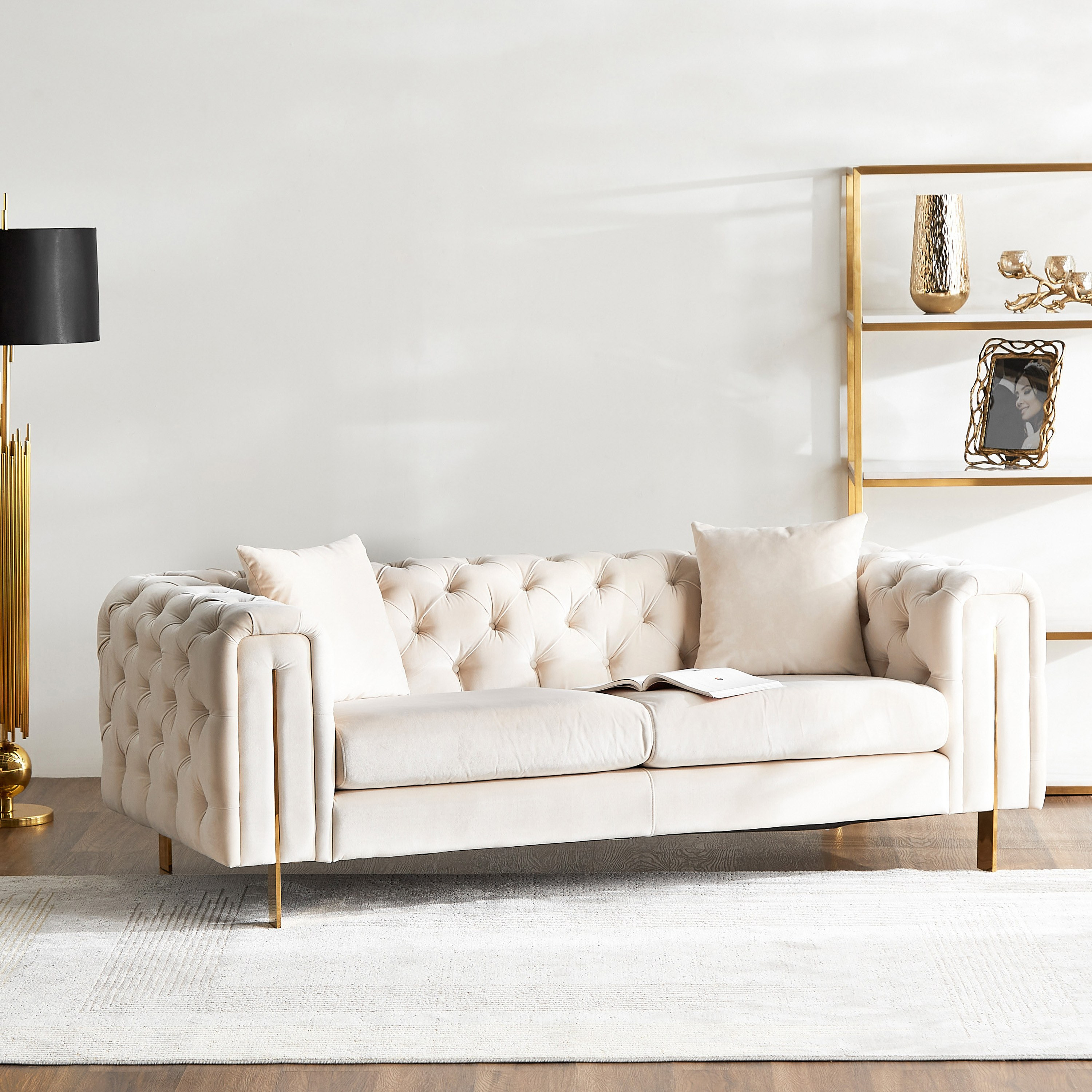 Cream velvet sofa deals set