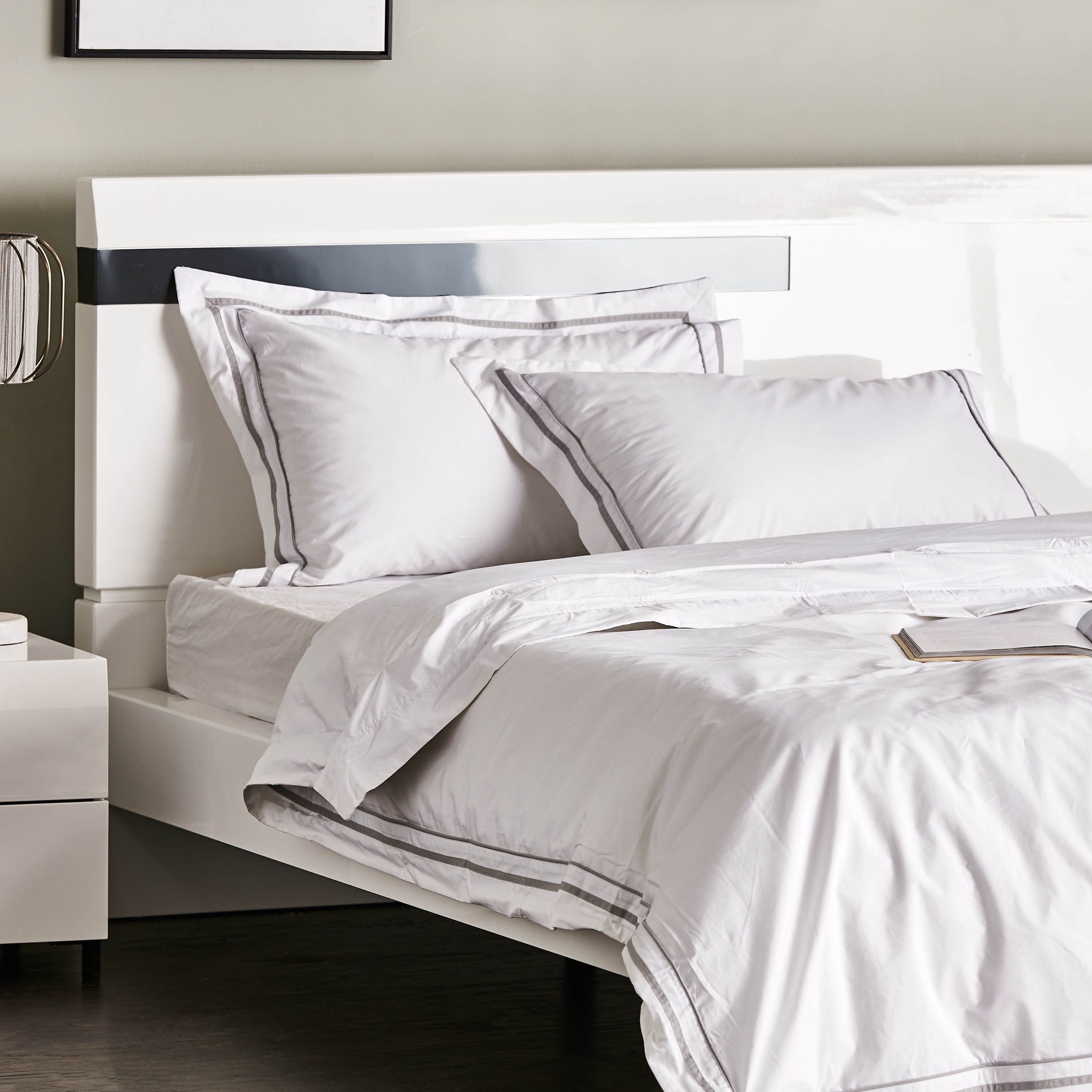 Manchester 3-Piece Super King Duvet Cover Set - 260x220 cm-household-bedding-duvetandcovers-duvetcovers-image-2