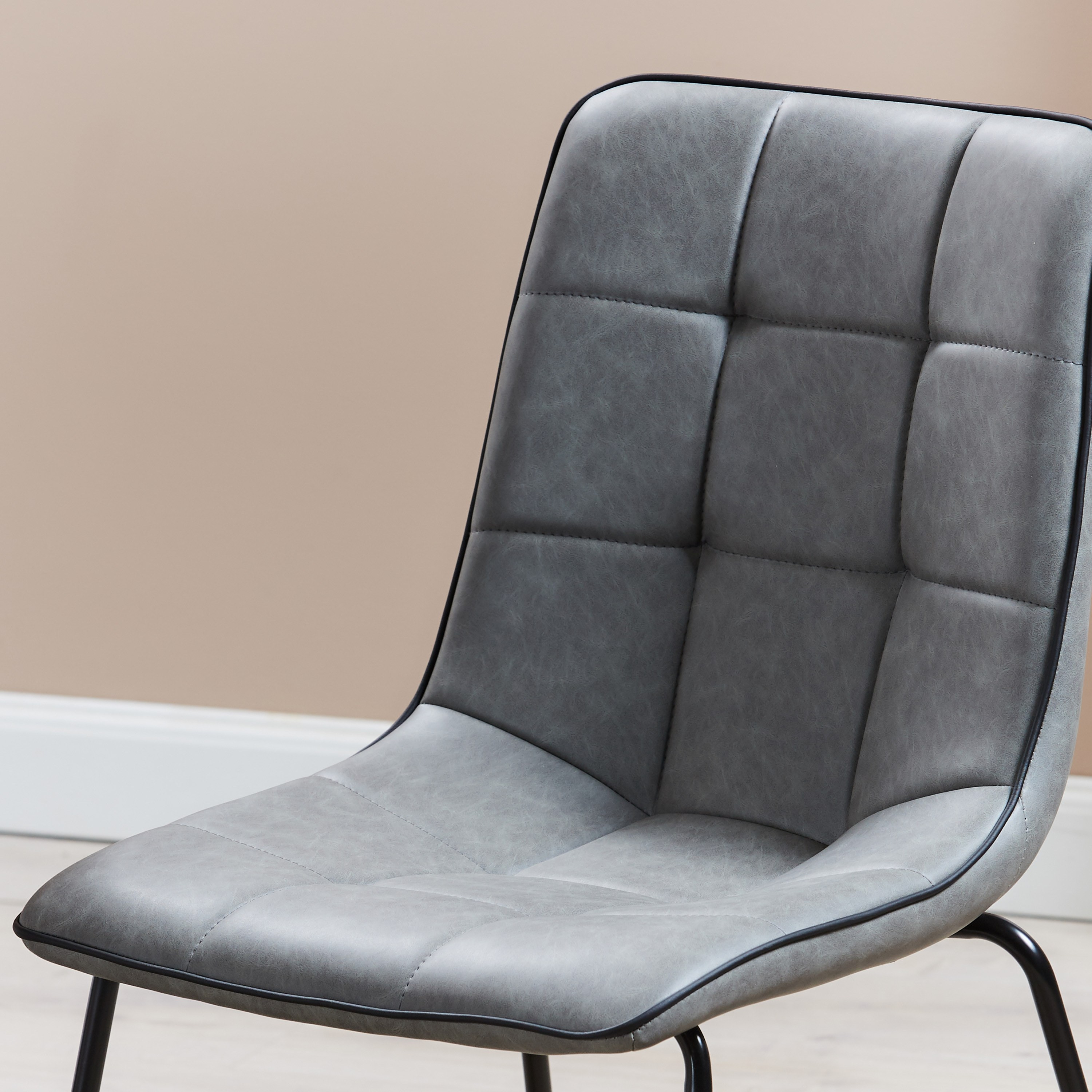كرسي سفرة جلد - هامبتون-furniture-diningroom-chairsandbenches-image-3