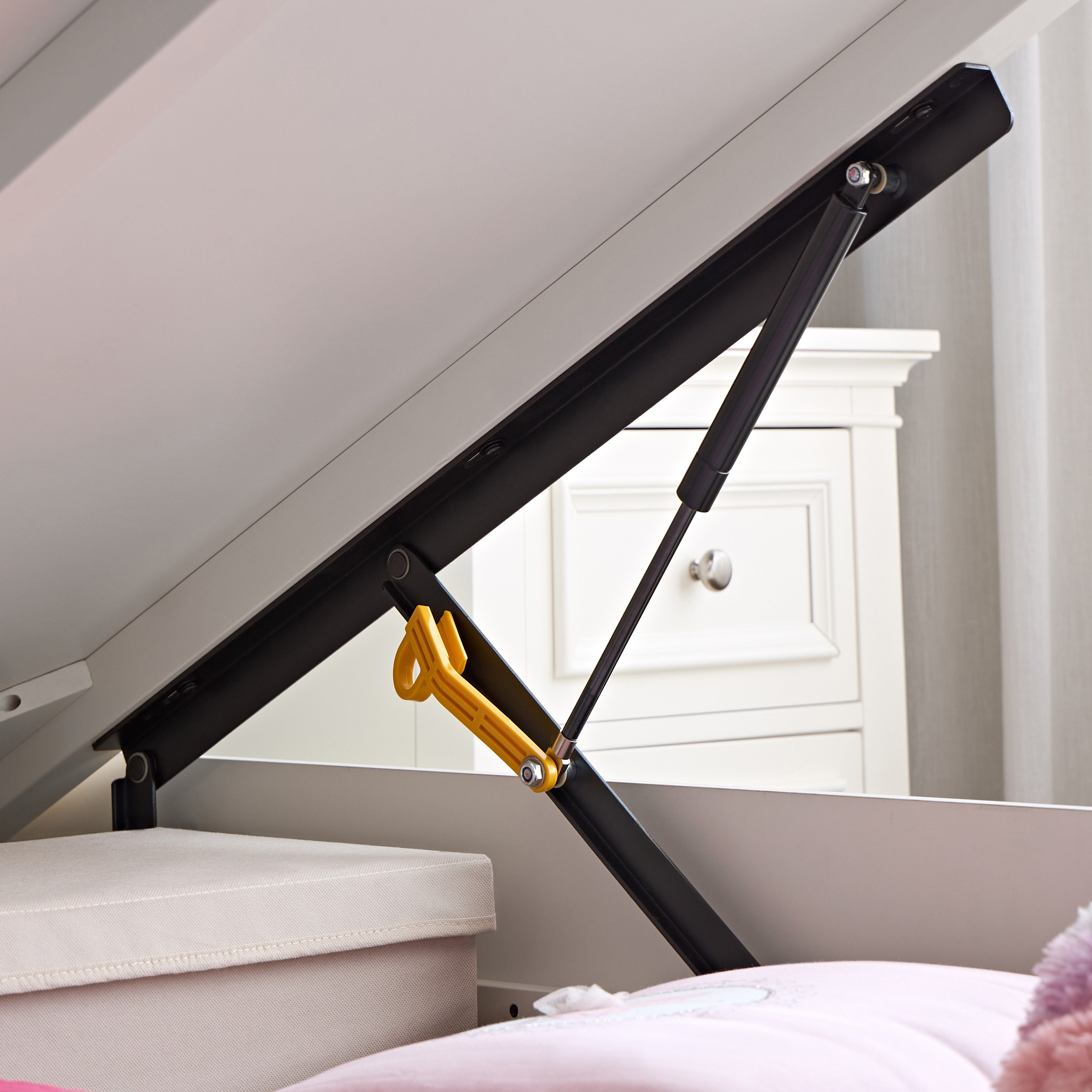 Addison's Hydraulic Single Bed - 120x200 cm-babyandkids-kidsbeds-singlebeds-image-6