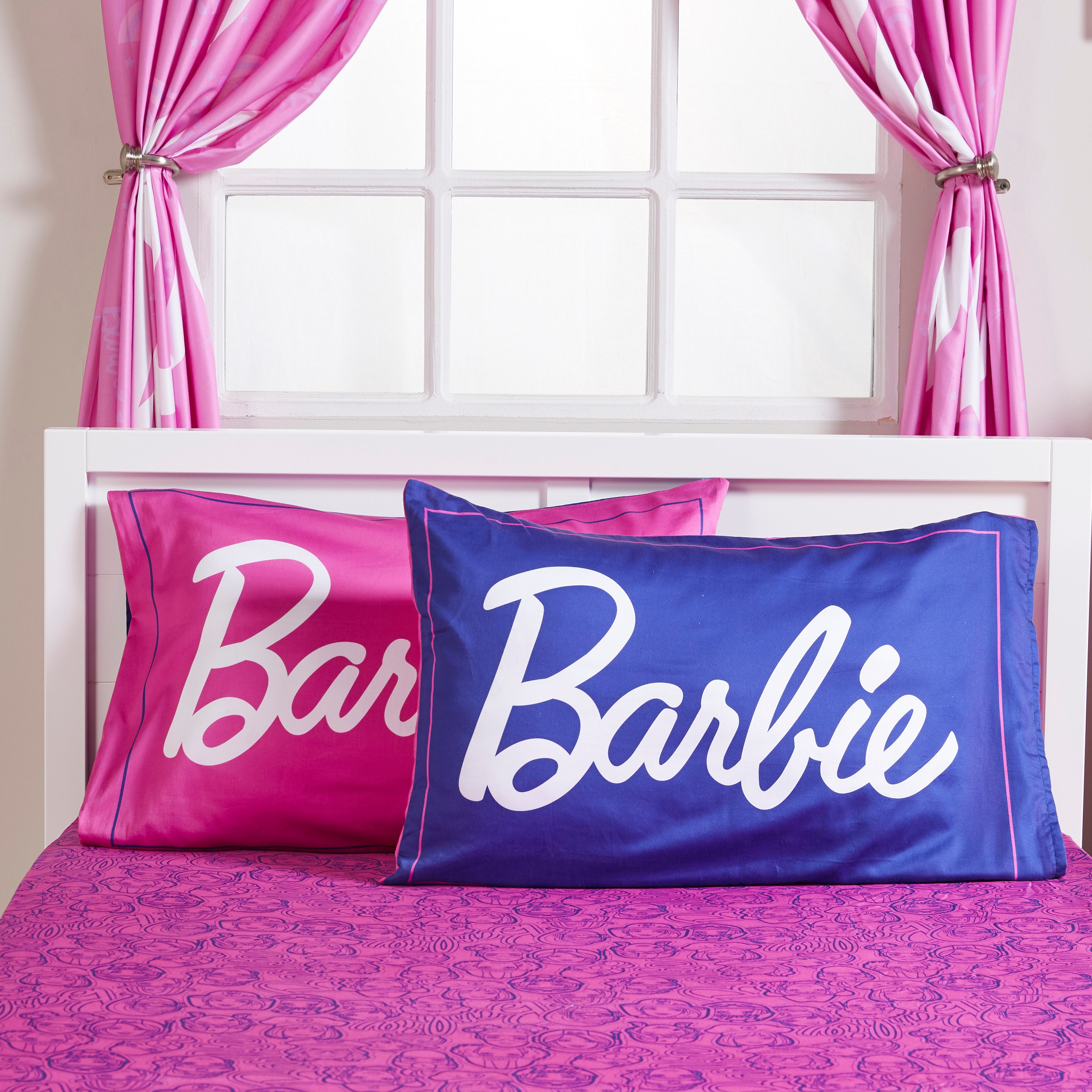 Barbie 2 Piece Printed Pillow Cover Set 50x75 cm