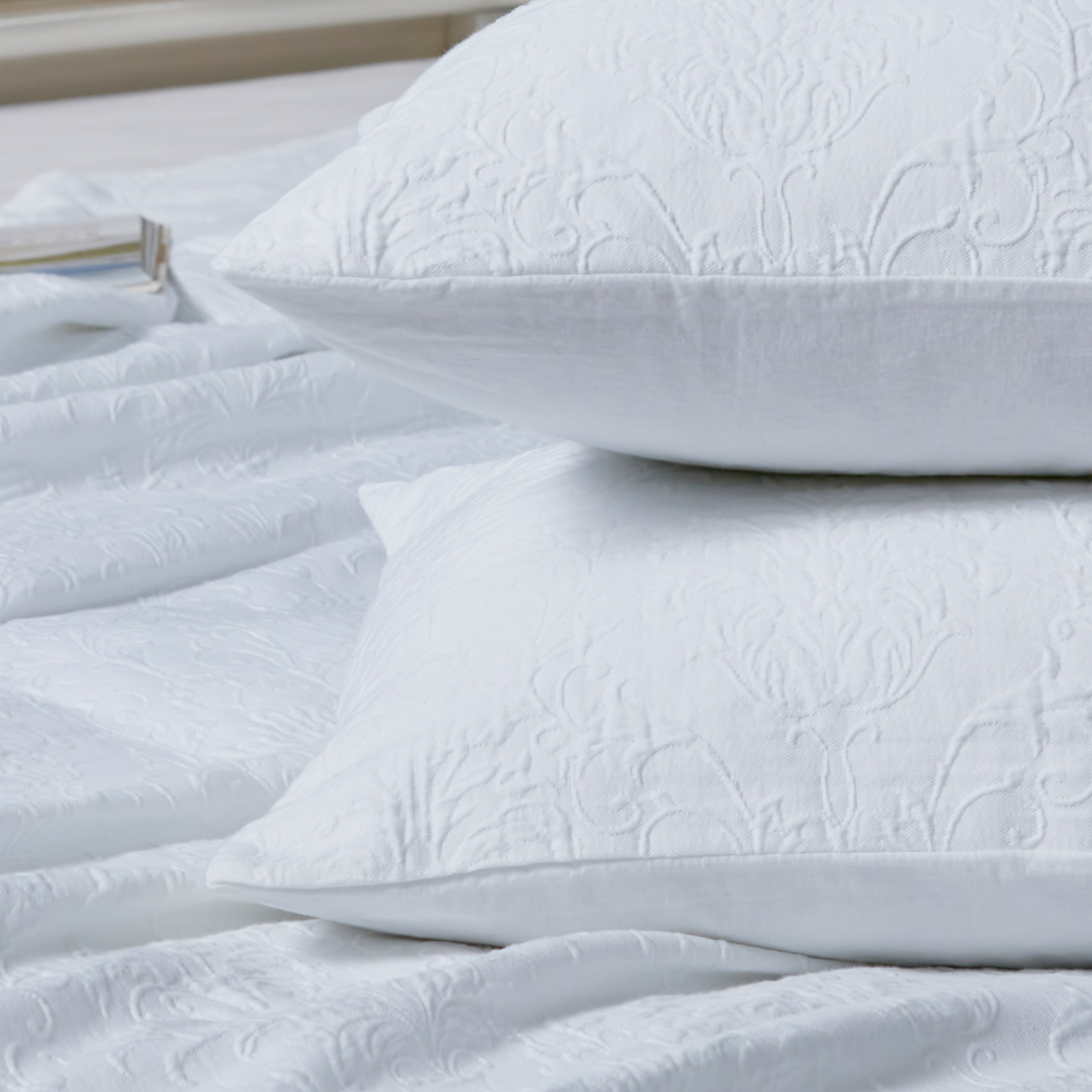 Adrina Matelasse 3-Piece Bedspread Set - 220x240 cm-household-bedding-comfortersandbedspreads-bedspreads-image-3