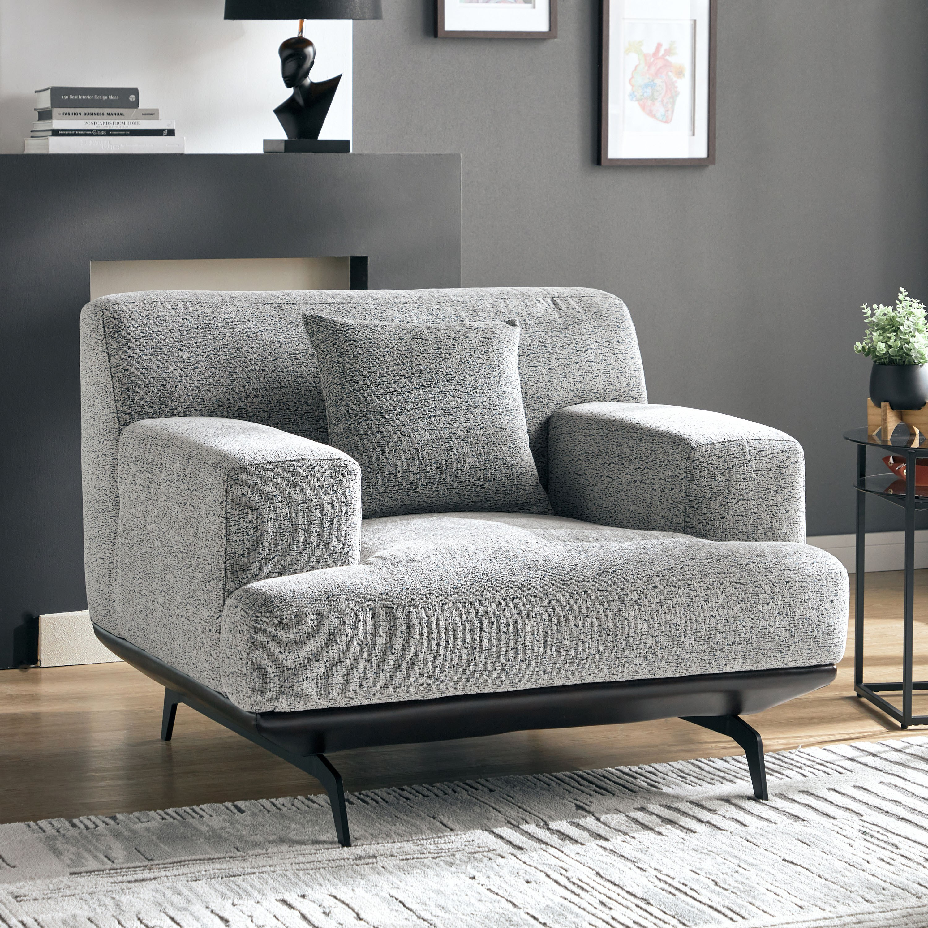 كرسي قماش بمساند ذراعين من ستيف-furniture-sofaandseating-armchairs-image-1