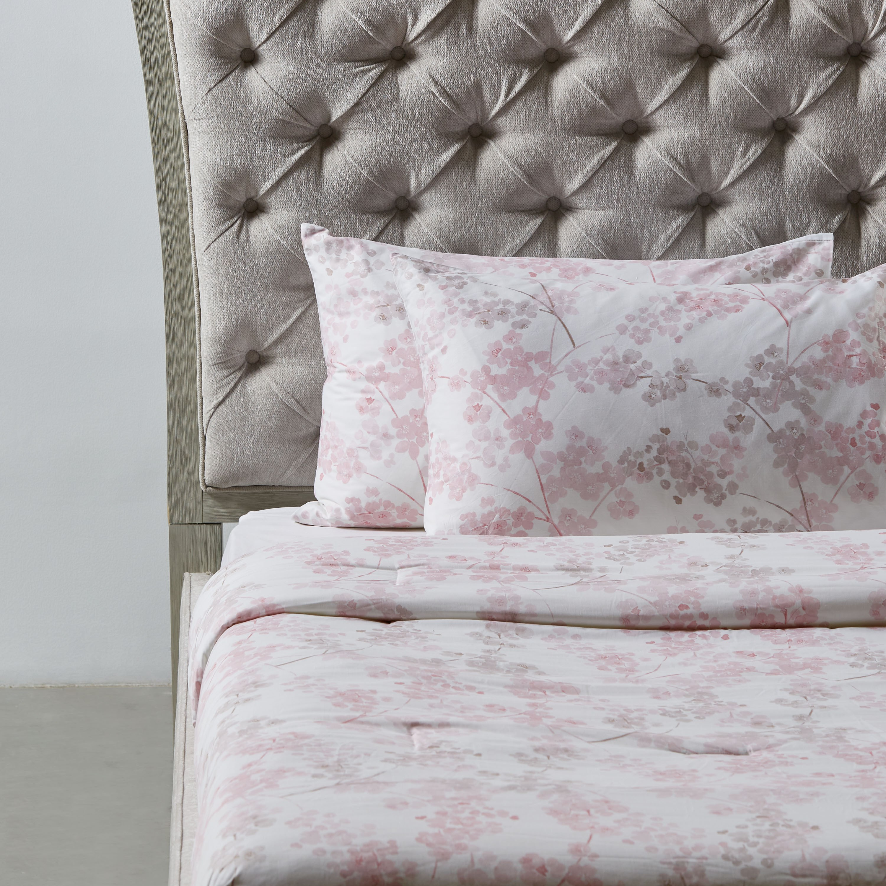 Hanna Floral Print 3-Piece Queen Comforter Set- 200x240 cm-household-bedding-comfortersandbedspreads-comforters-image-1