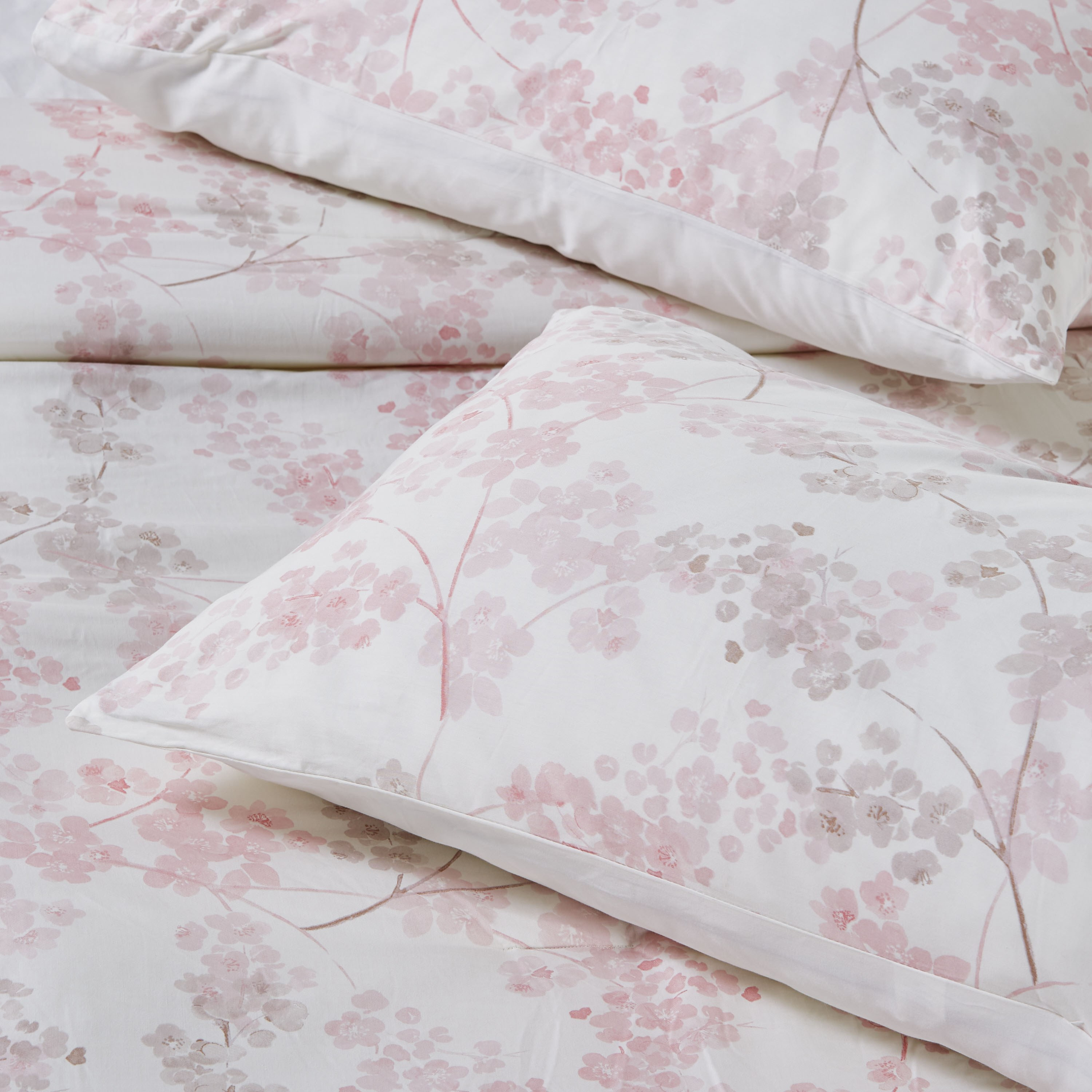 Hanna 3-Piece Super King Comforter Set - 250x260 cm-household-bedding-comfortersandbedspreads-comforters-image-3
