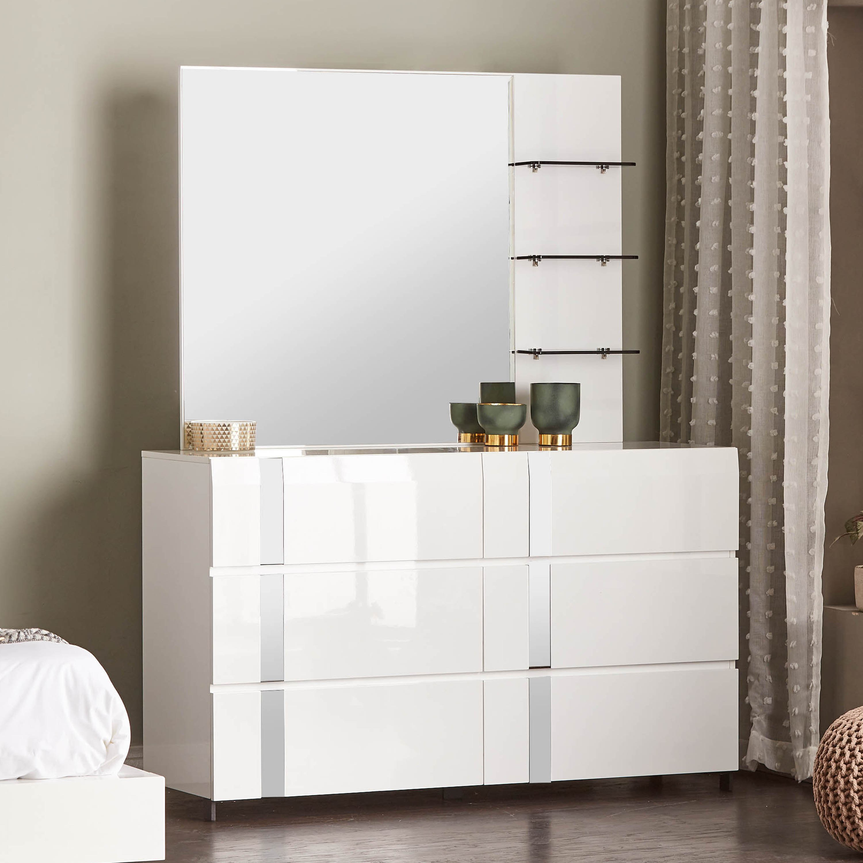 White dresser store with mirror set