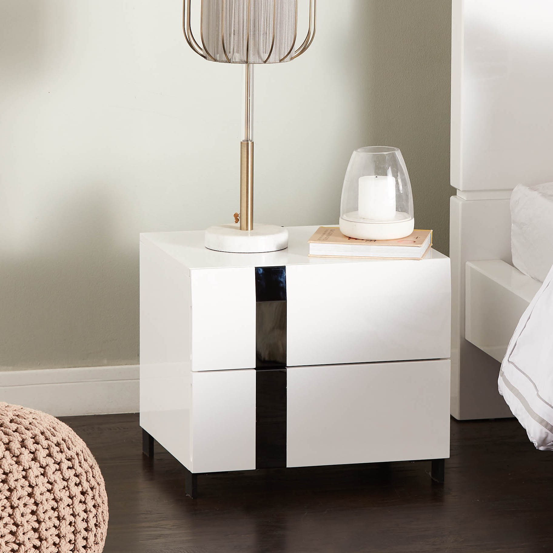 Bedside units store