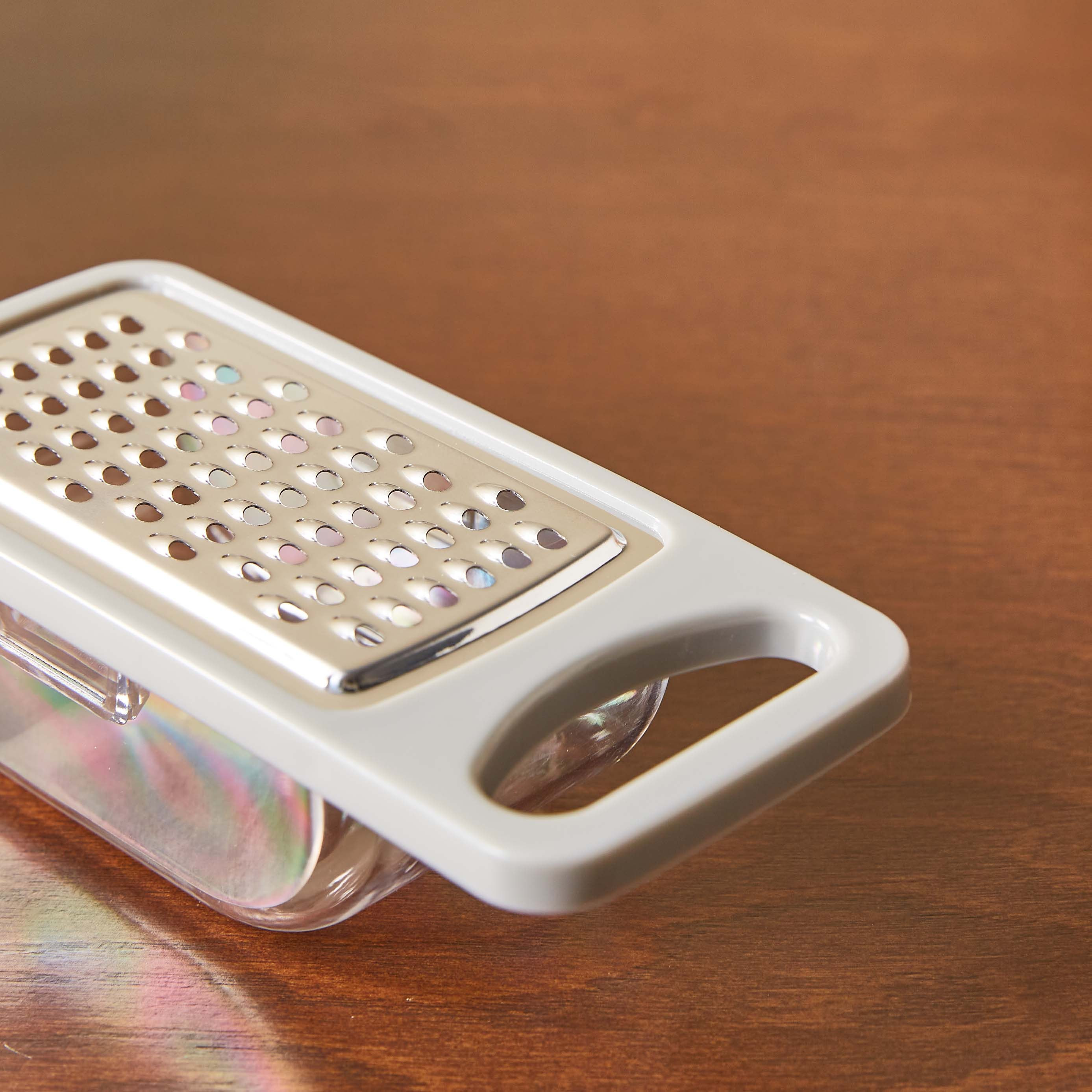 Fizz Mini Grater with Storage Container-household-kitchen-kitchentoolsandutensils-foodpreparationtools-image-3
