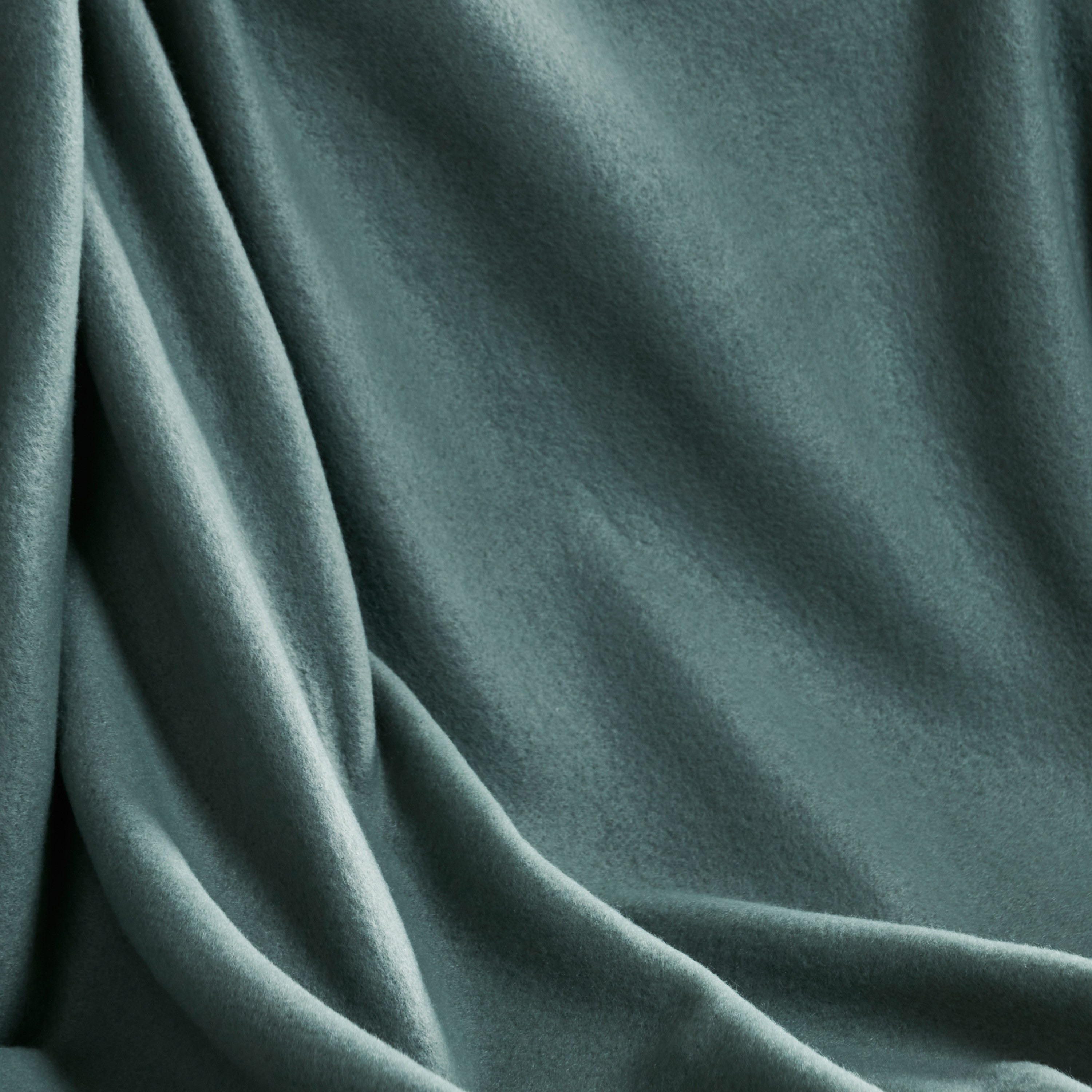 Easton Polar Fleece Blanket - 150x120 cm-household-cushionsandthrows-throwsandblankets-blankets-image-2