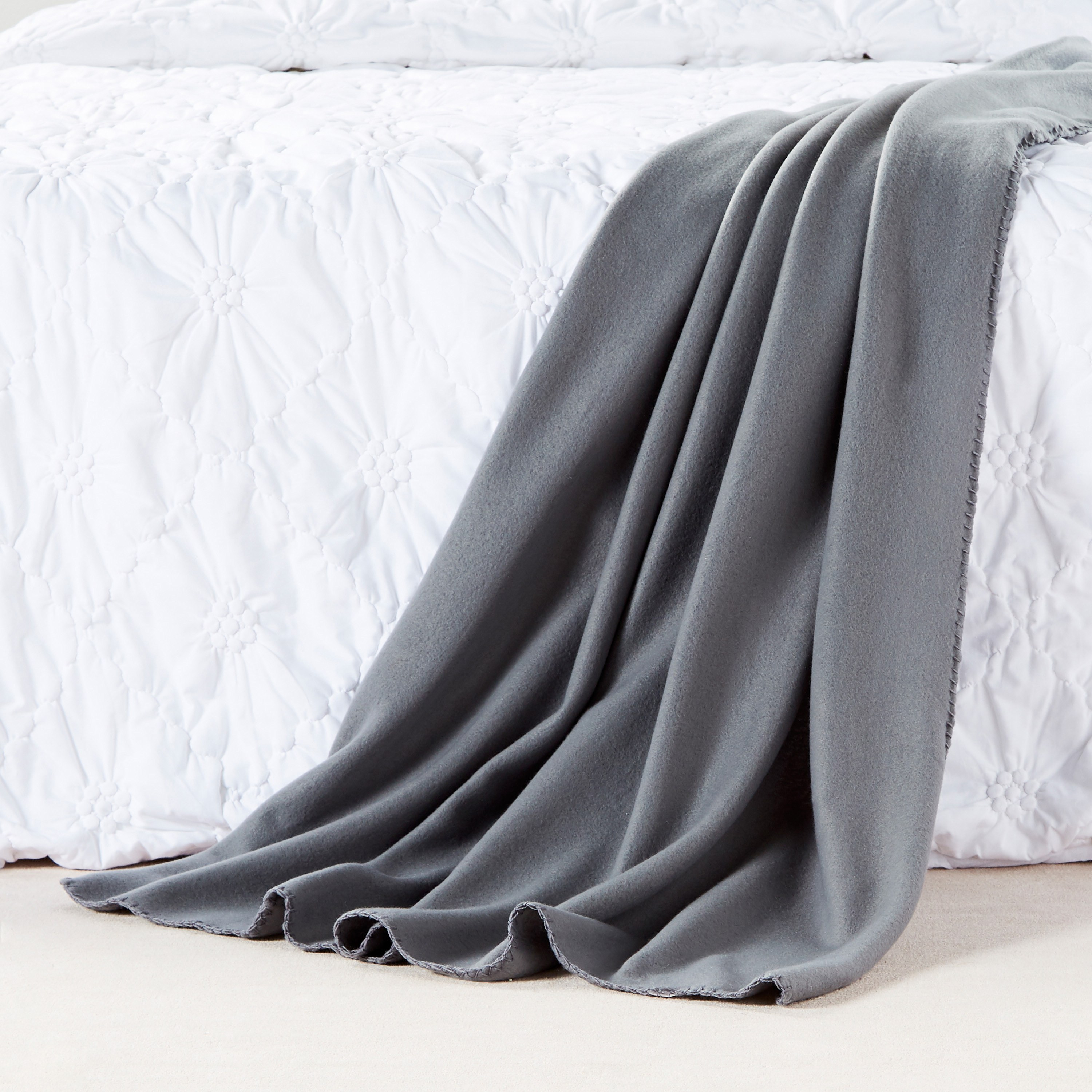 Easton Polar Fleece Blanket - 150x120 cm-household-cushionsandthrows-throwsandblankets-blankets-image-2