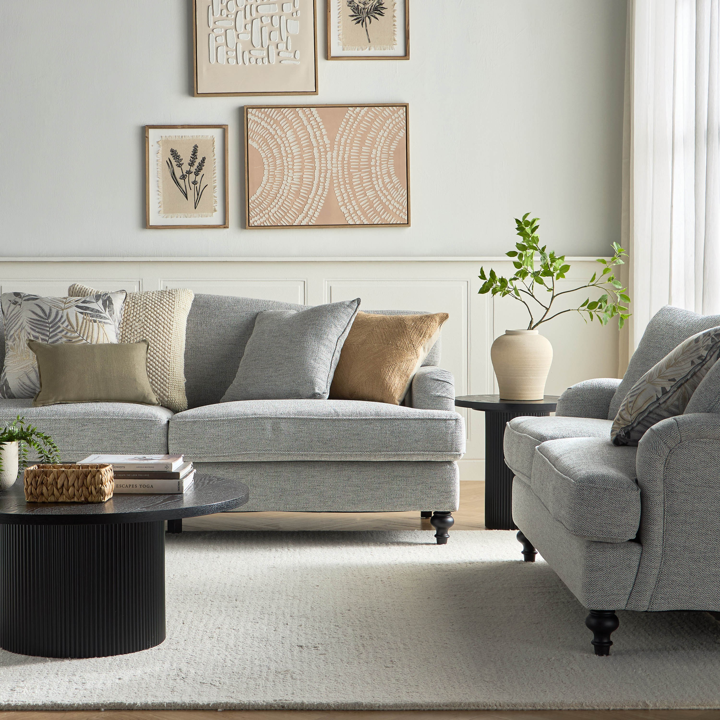 كنبة قماشية 3 مقاعد من كولومبيا-furniture-sofaandseating-sofasandsofasets-image-8