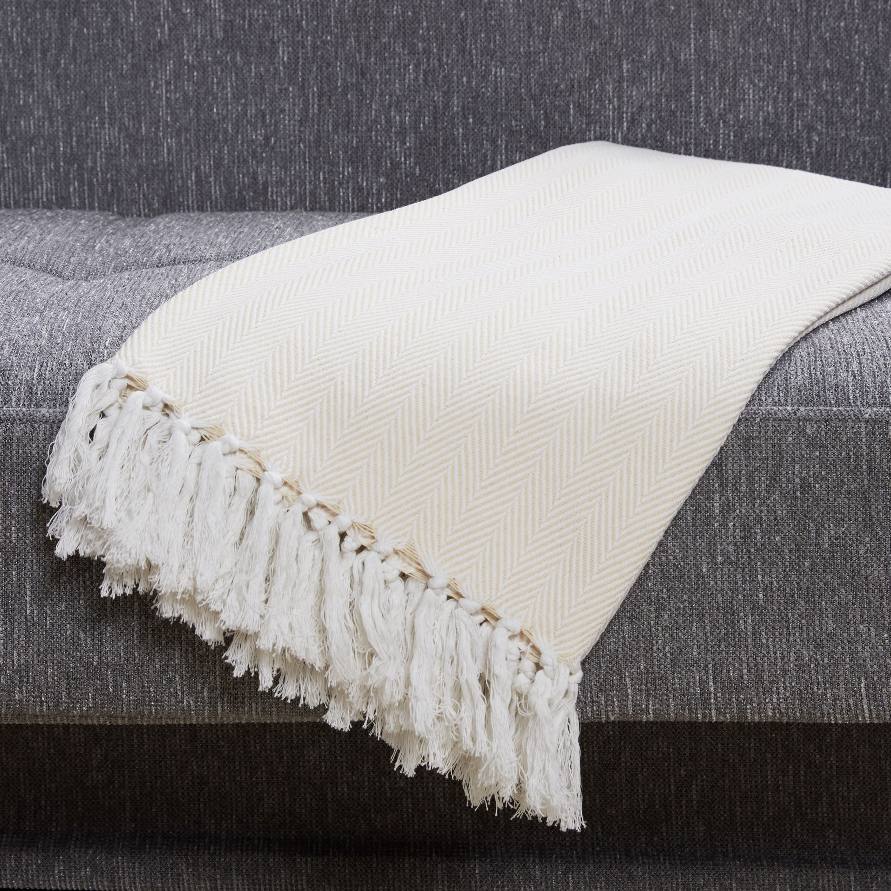 Herringbone Throw with Fringes - 125x150 cm-household-cushionsandthrows-throwsandblankets-throws-image-5