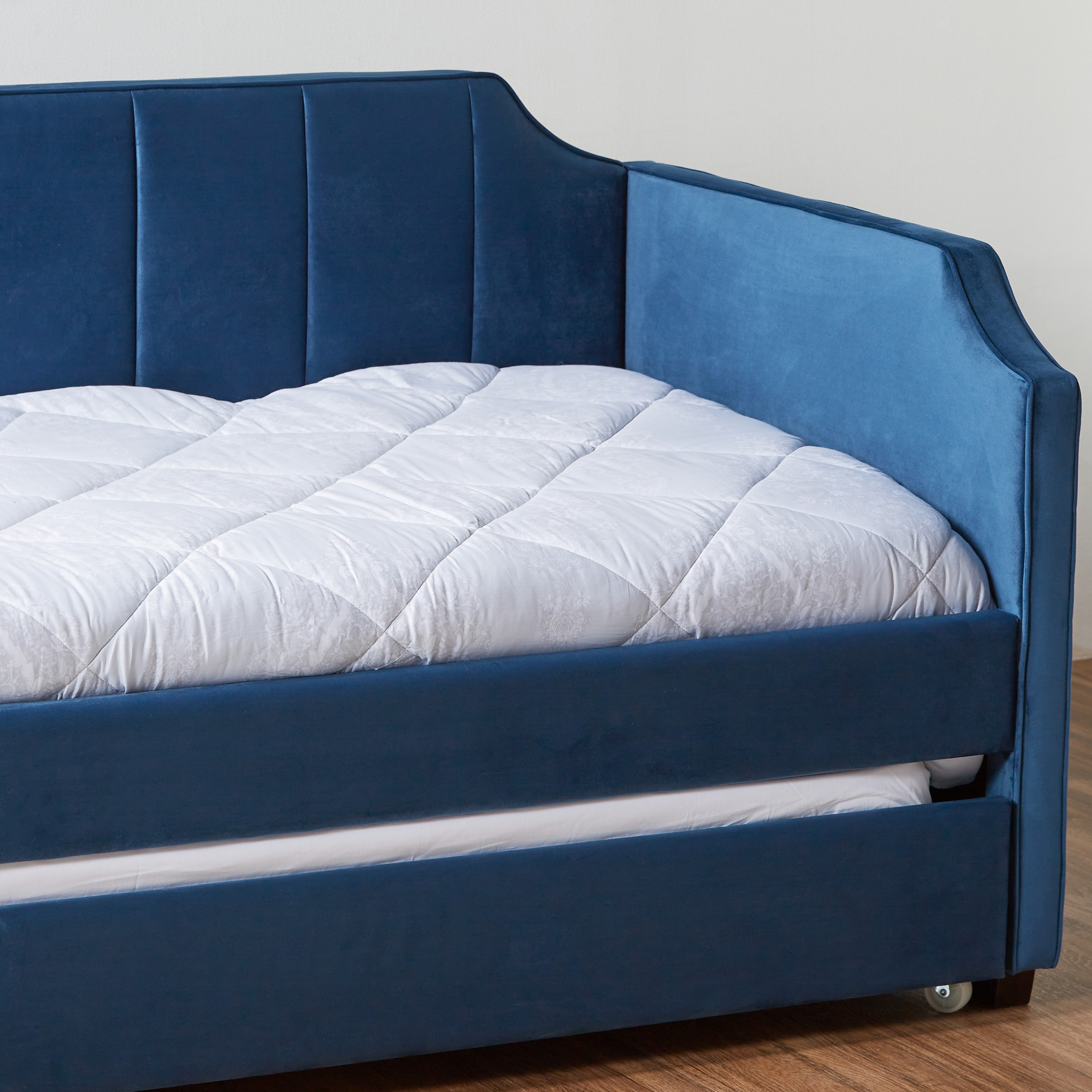 Daybeds for deals sale near me