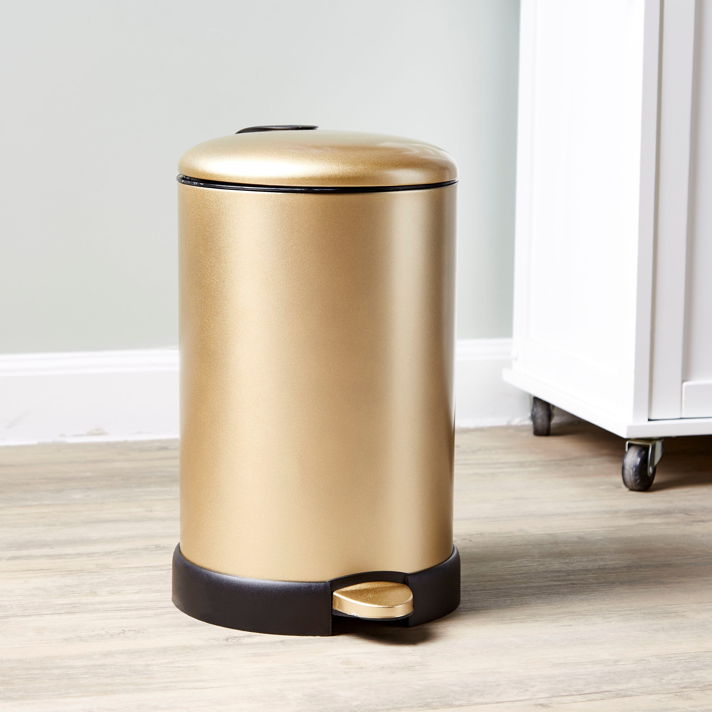 Soft Close Round Step Bin - 12 L-household-bathandlaundry-wastebinsandaccessories-image-1