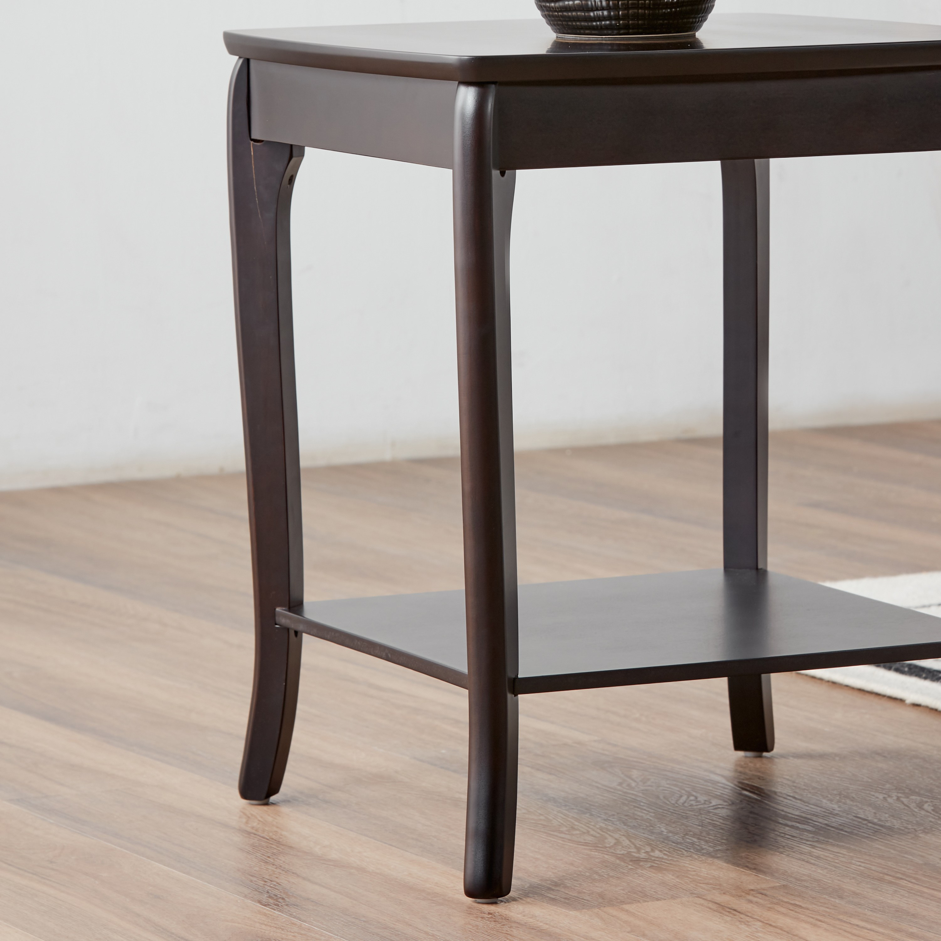 25 inch store high end tables