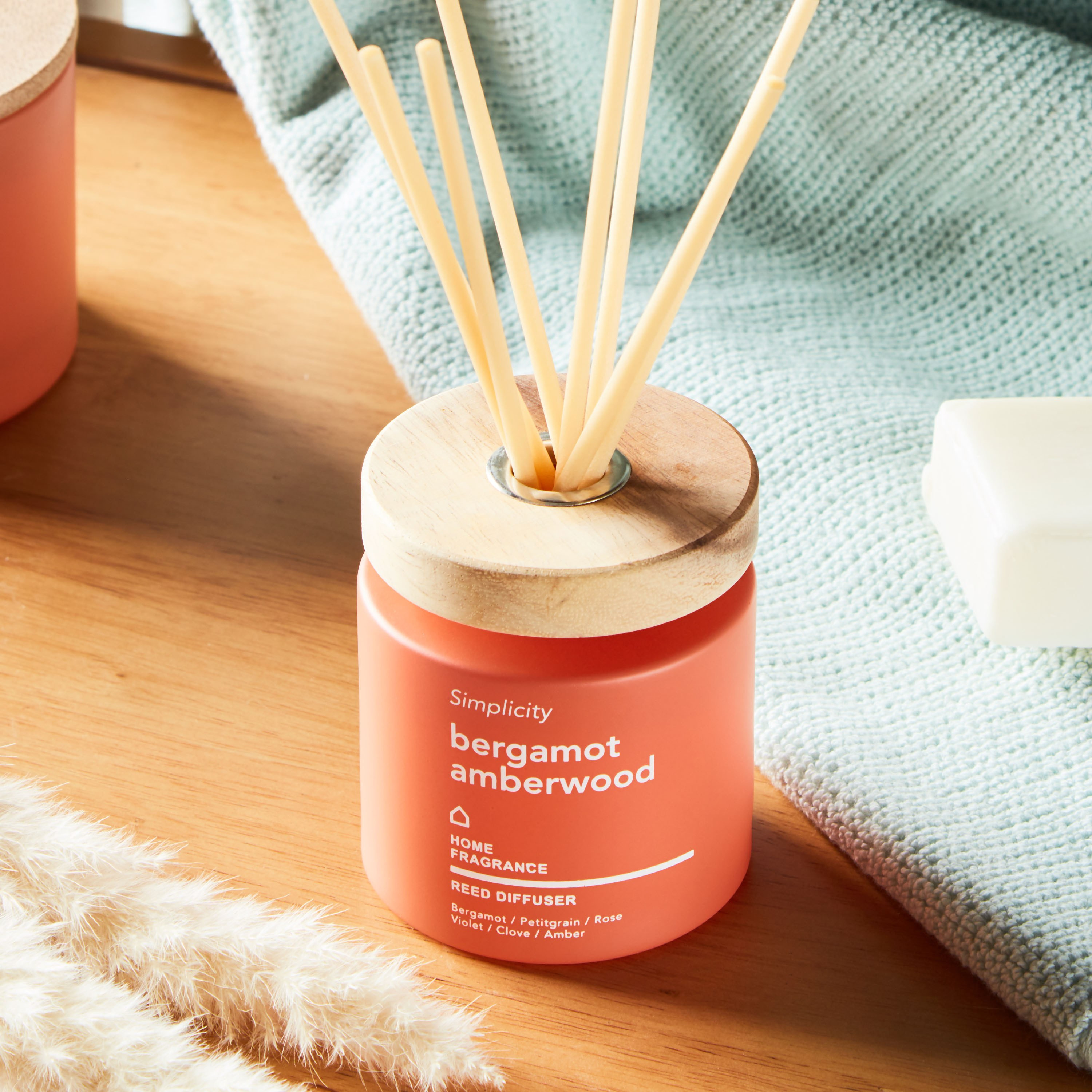 طقم موزع عطور بالأعواد ورائحة البرغموت وخشب العنبر - سمبلسيتي - 160 مل-household-homefragrance-reeddiffusers-image-1