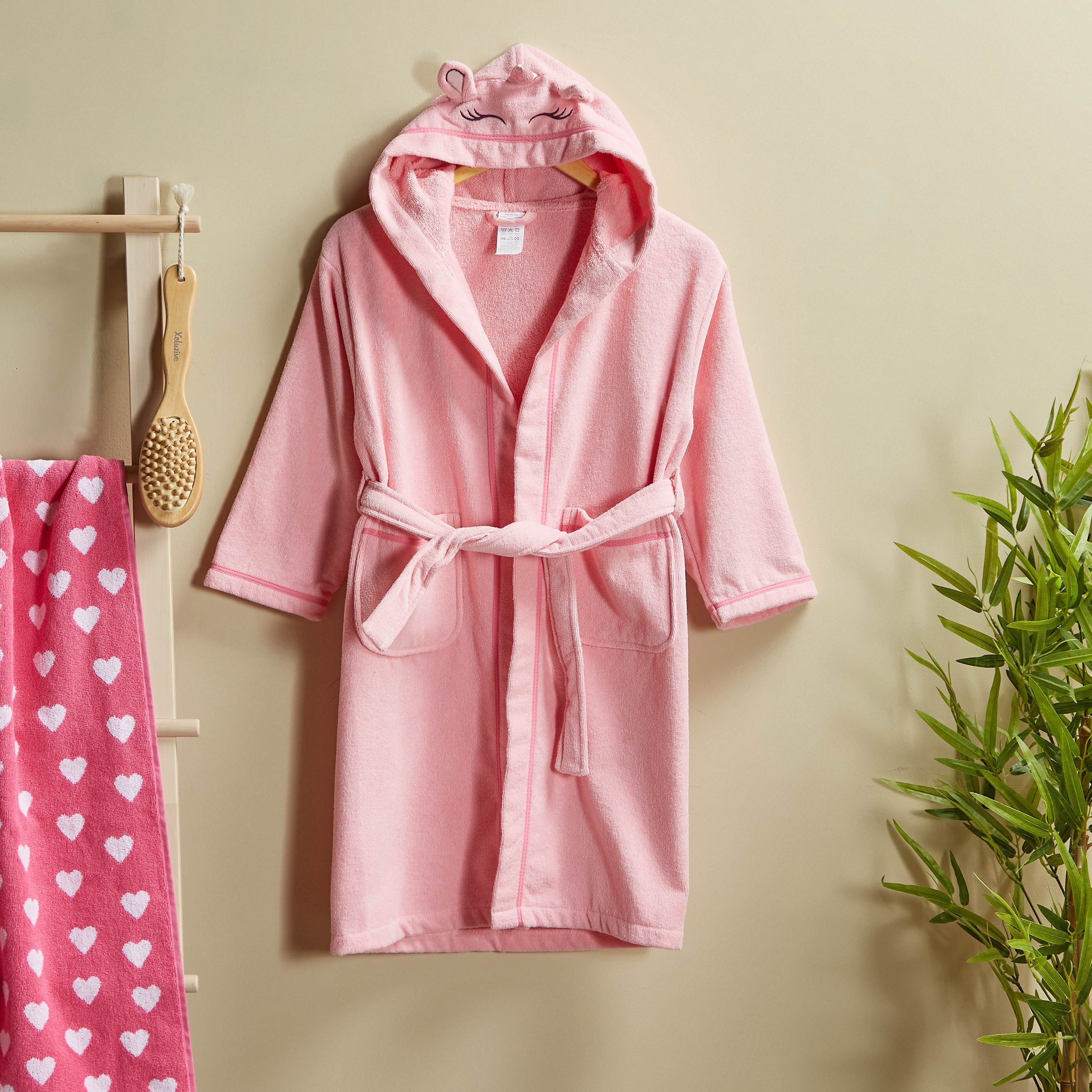 روب حمّام بتصميم يونيكورن - أبيجيل-babyandkids-bathandstorage-bath-bathrobesandponchos-image-1