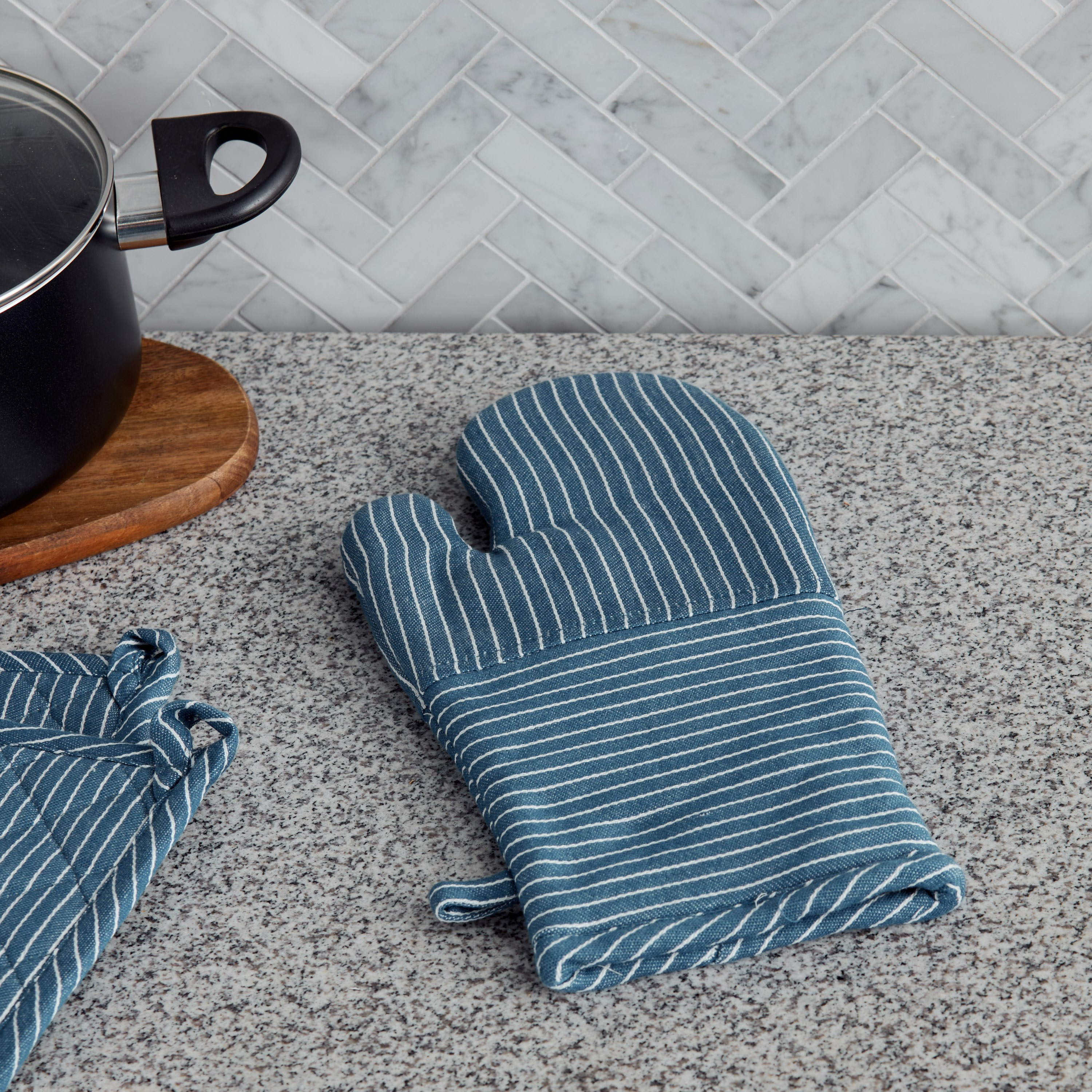 Twill Stripe Oven Mitten-household-kitchen-kitchenlinen-apronsmittsandpotholders-image-1