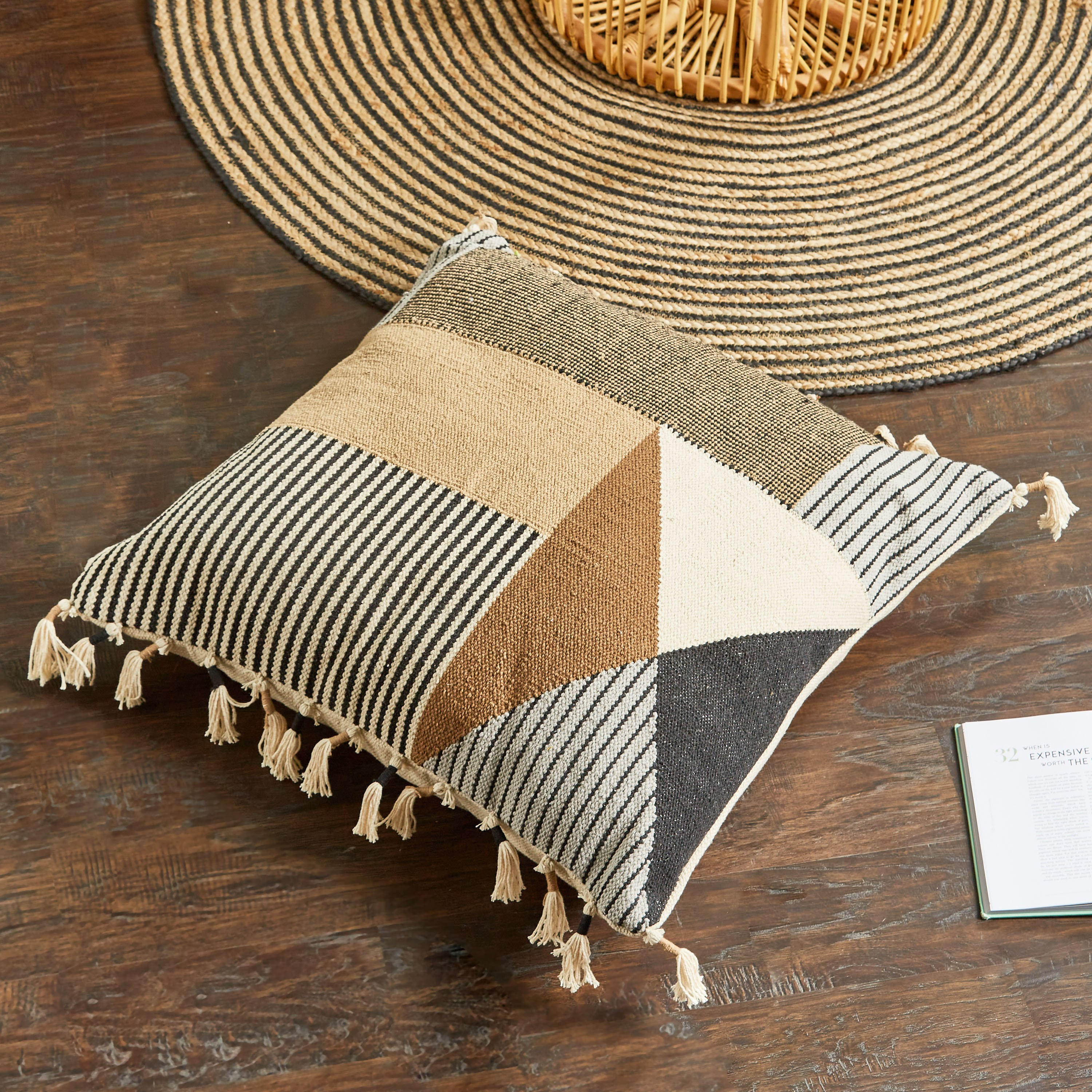 وسادة أرضية مخططة 75x75 سم - بريزم-household-cushionsandthrows-floorcushions-image-1
