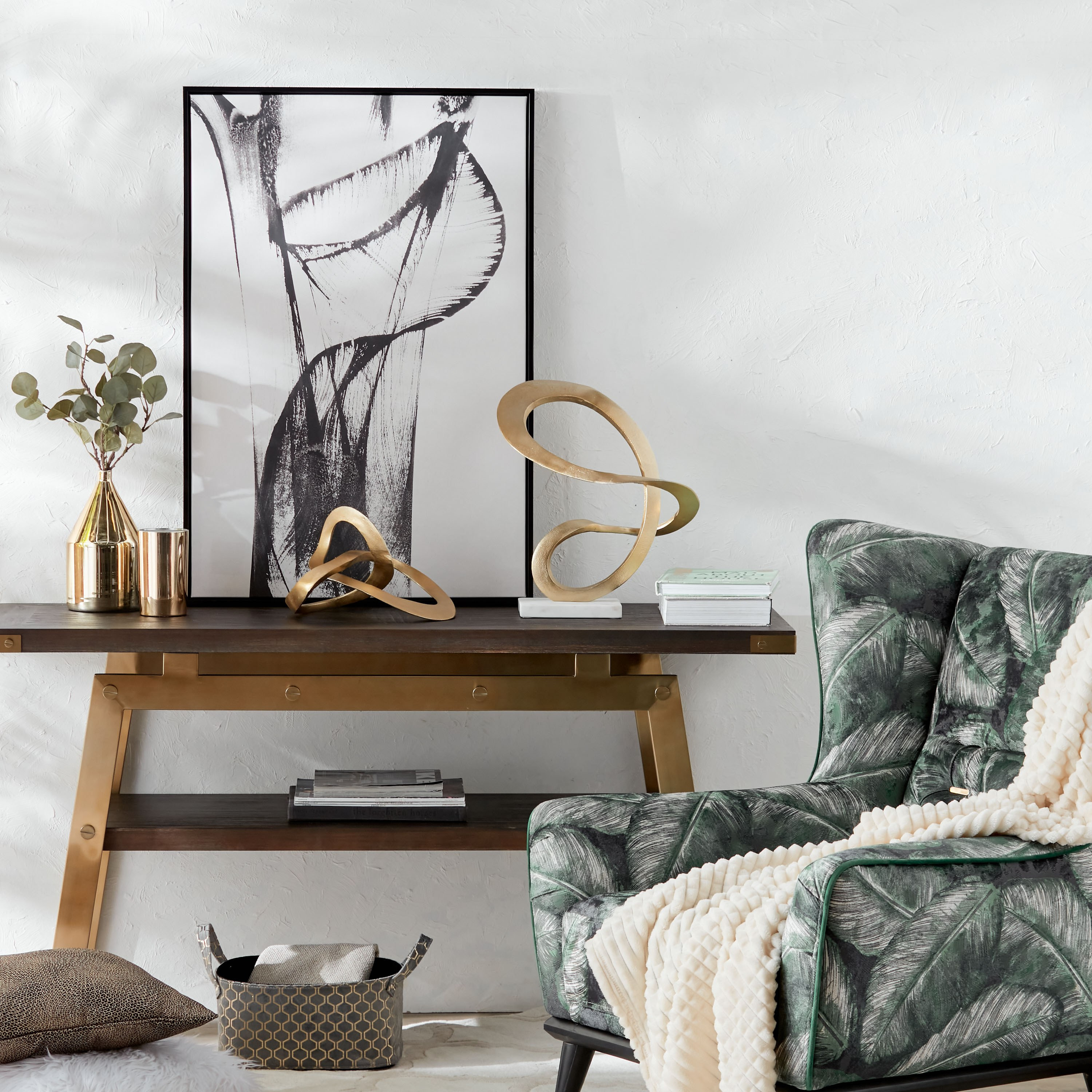 Metal Loop-household-decor-decorativeobjectsandsculptures-image-4