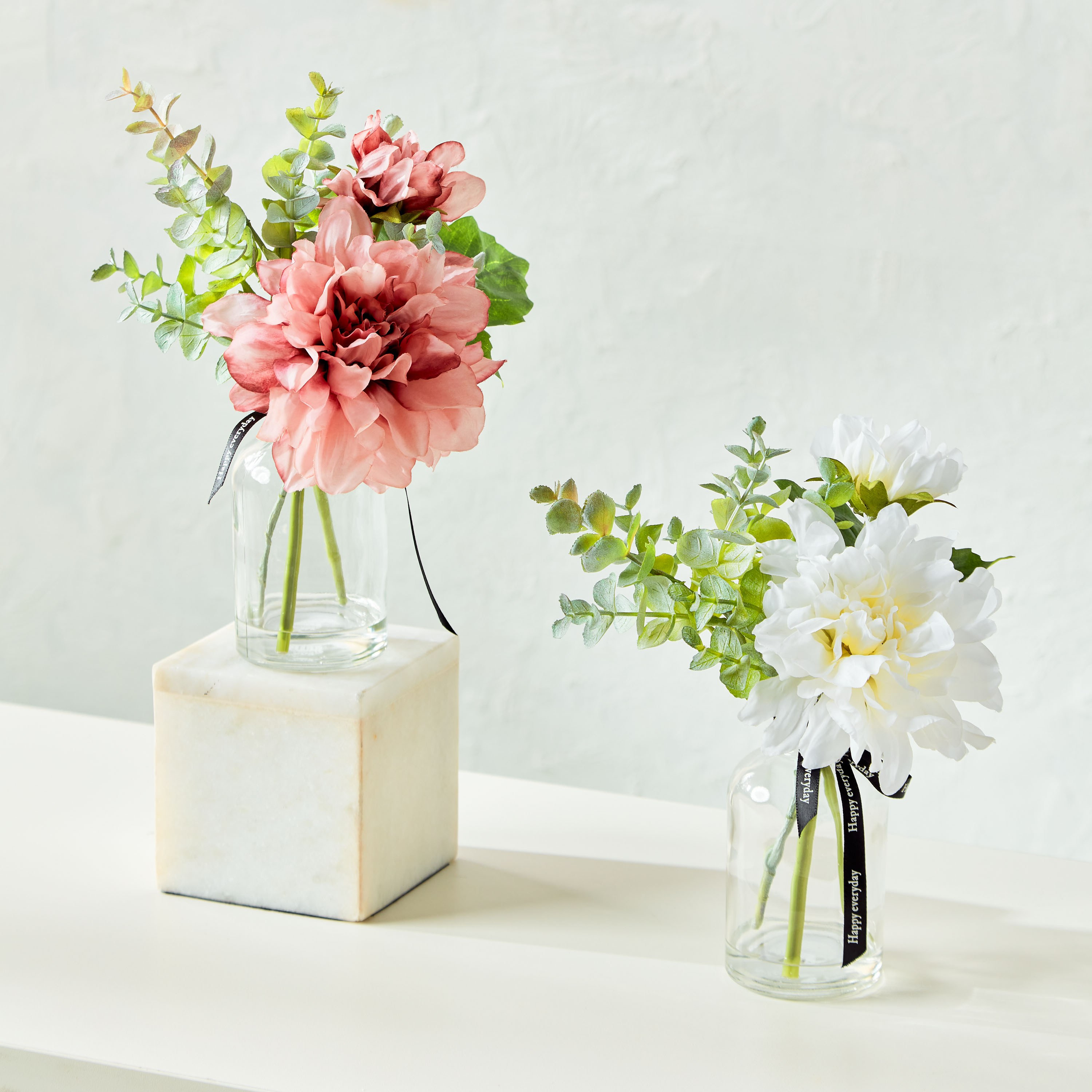 Dahlia in Glass Vase-household-gardenandoutdoor-artificialflowersandplants-flowers-image-2
