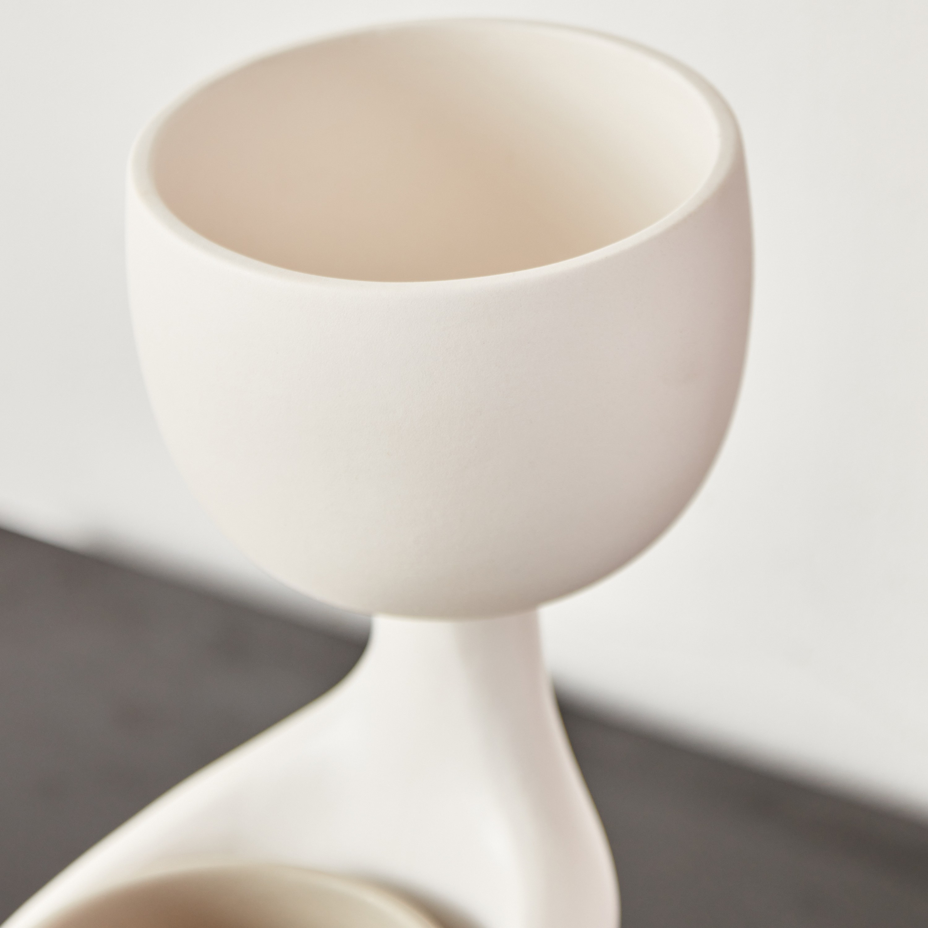 Muse Mini Perched Low Ceramic Decor-household-gardenandoutdoor-potsandplanters-planters-image-3