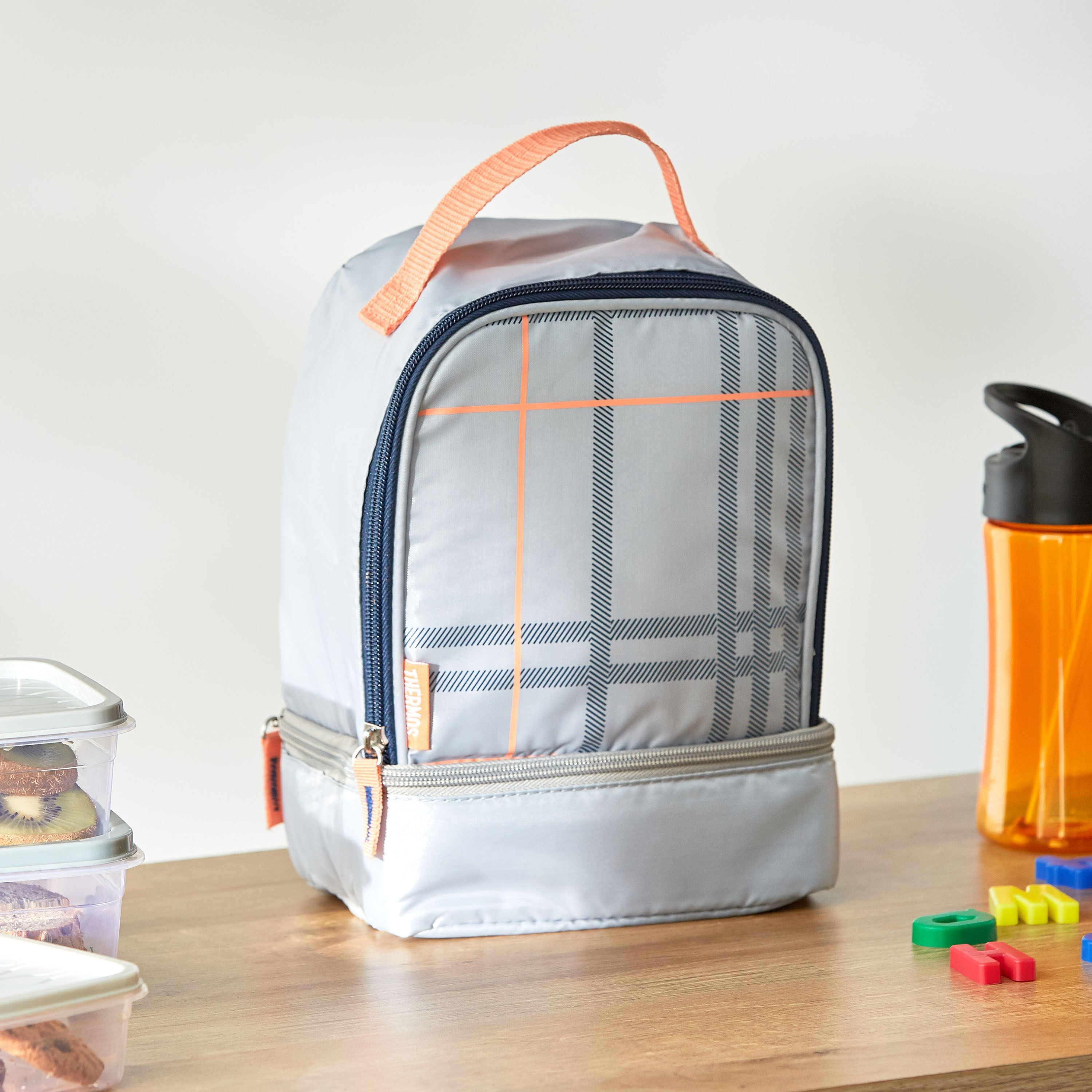 Thermos dual hot sale compartment lunch bag