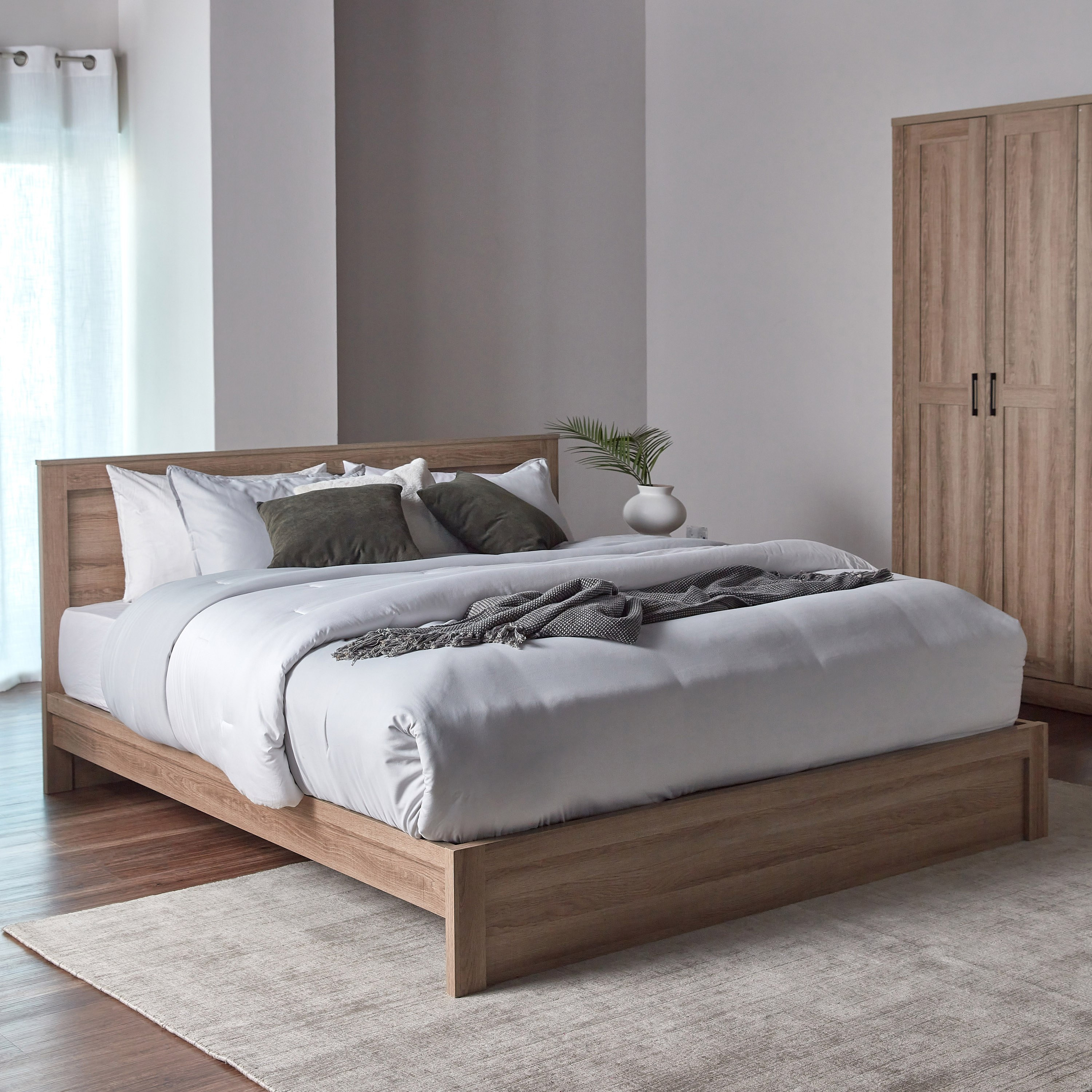 King deals furniture beds