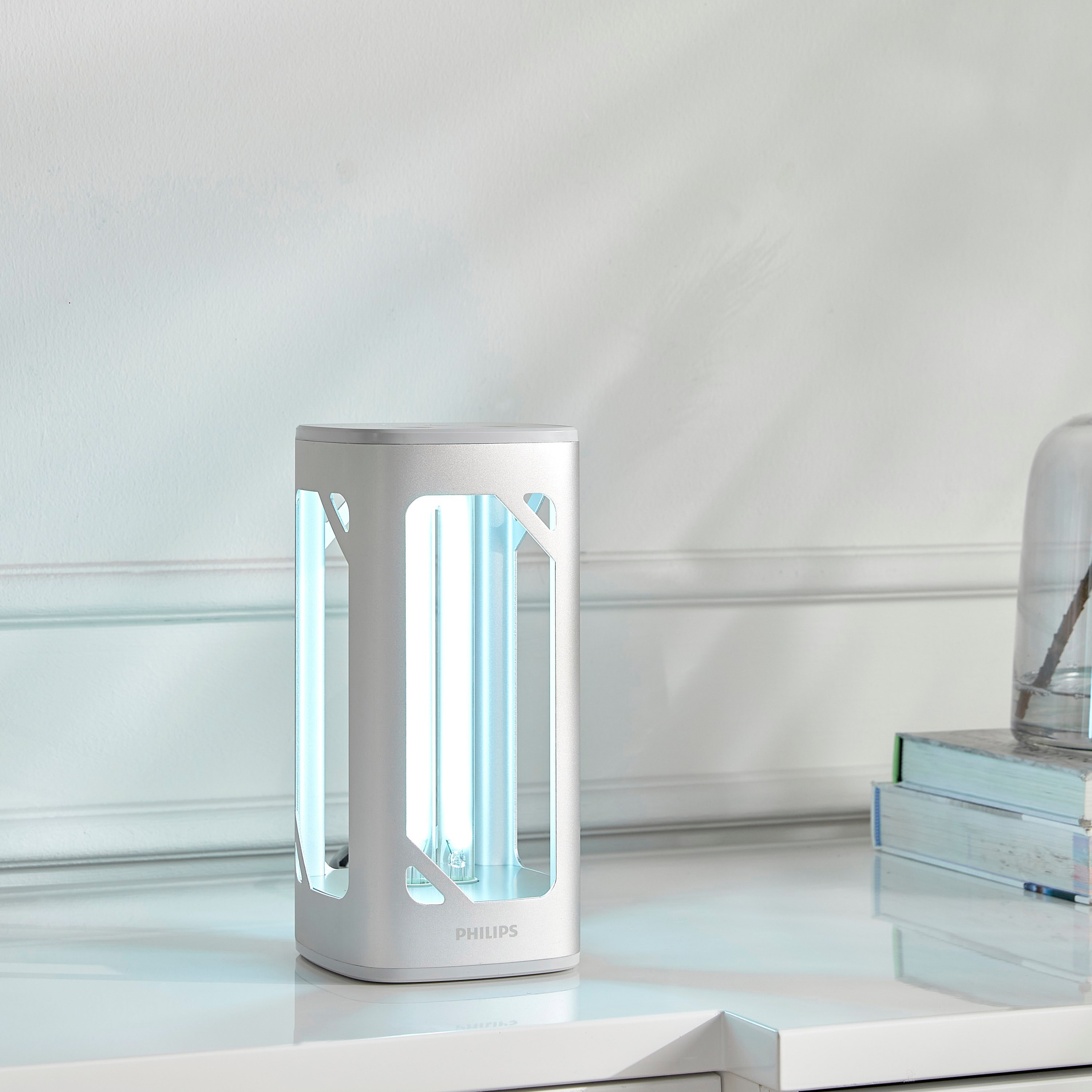 Philips UVC Home Disinfection Desk Lamp - 24 Watts 2