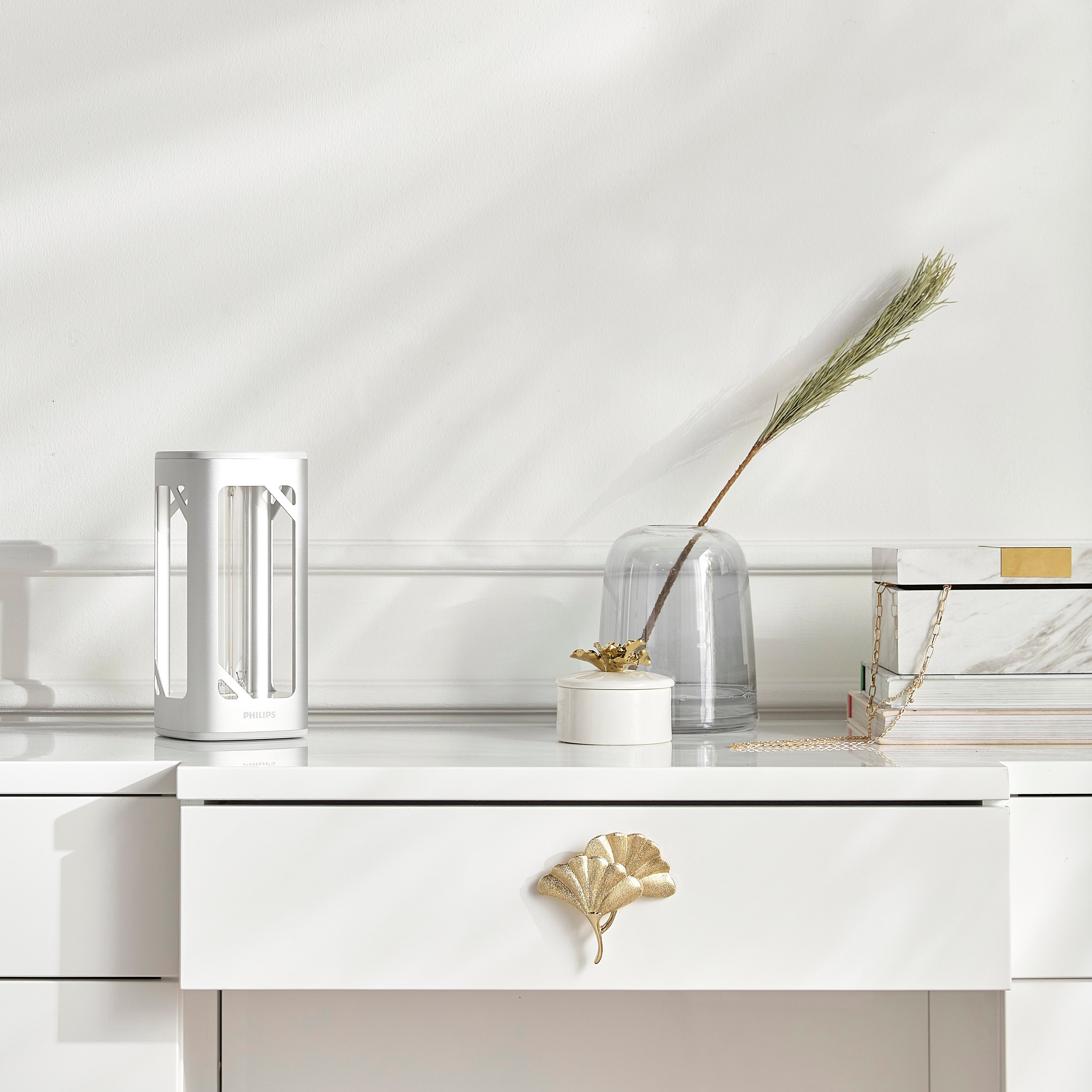 Philips UVC Home Disinfection Desk Lamp - 24 Watts 1